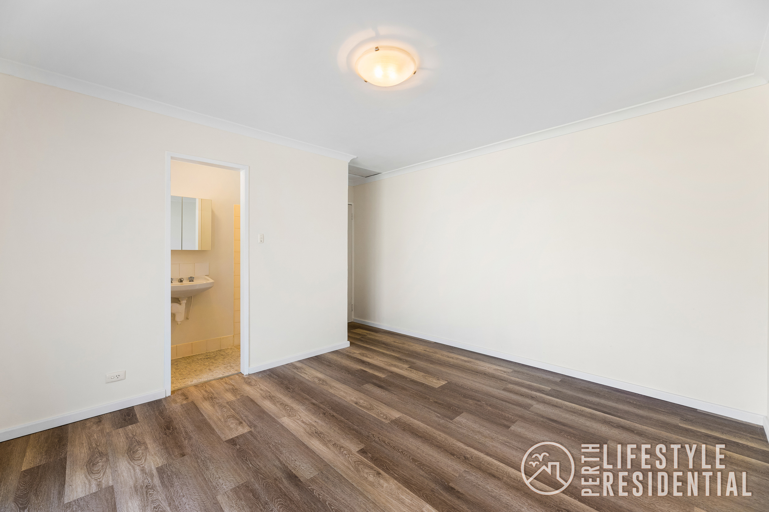18 Gregory Court, TWO ROCKS, WA, 6037, Two Rocks - Thumbnail 2