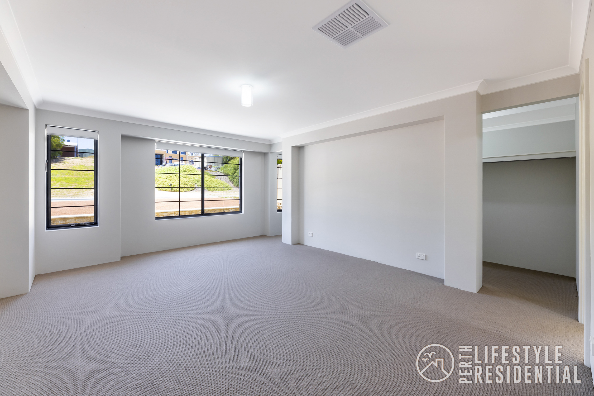 850SQM COASTAL INVESTMENT OR HOME SWEET HOME? image 8
