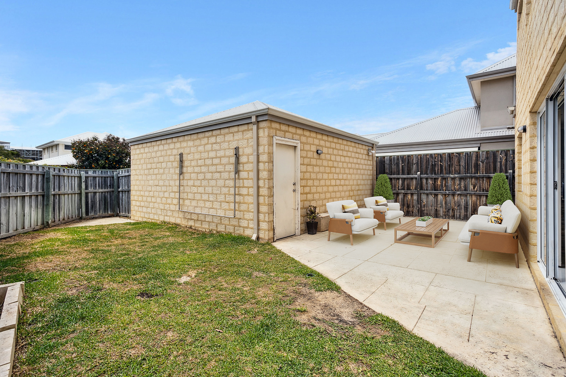 COASTAL LIVING AWAITS – UNFURNISHED image 7