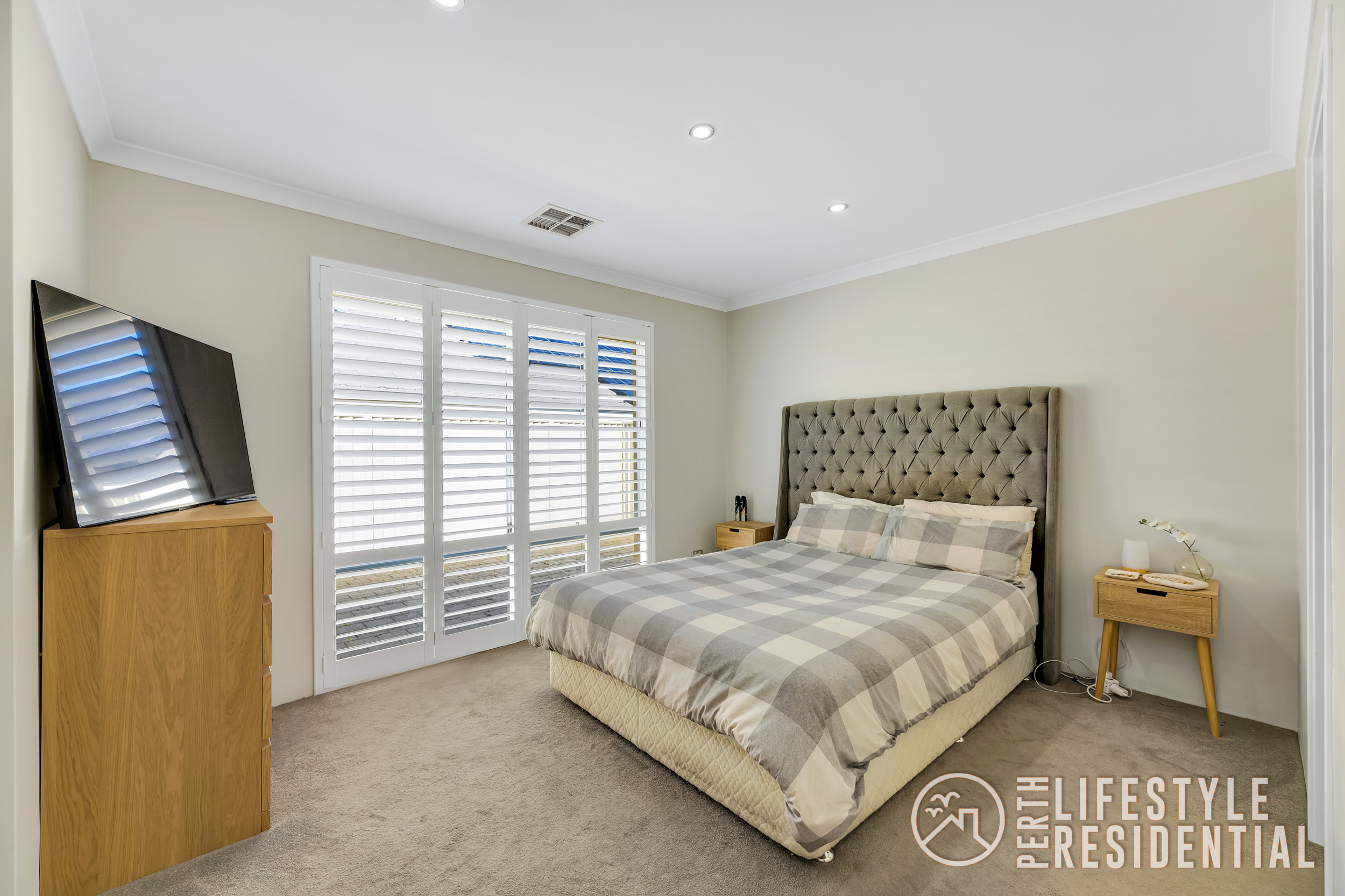 54 Bluewater Drive, ALKIMOS, WA, 6038, Alkimos - Thumbnail 2