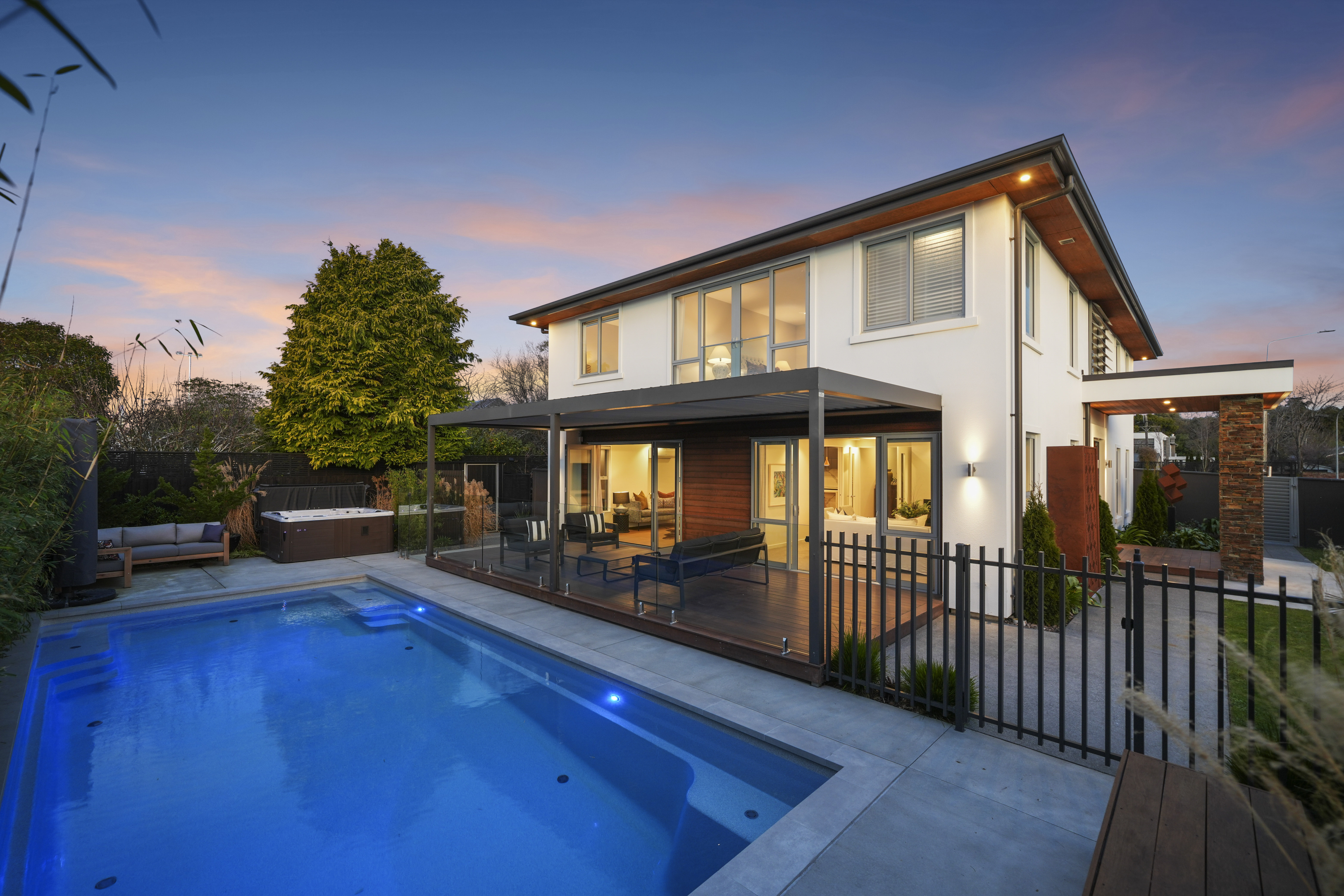 Fendalton 5房  Family Living Without Compromise