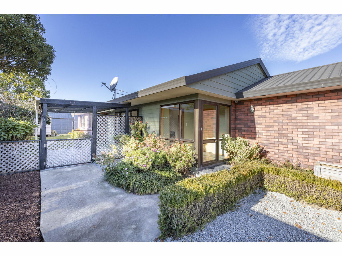 154 West Belt, Rangiora, NZ Raine & Horne Rangiora Oxford Darfield