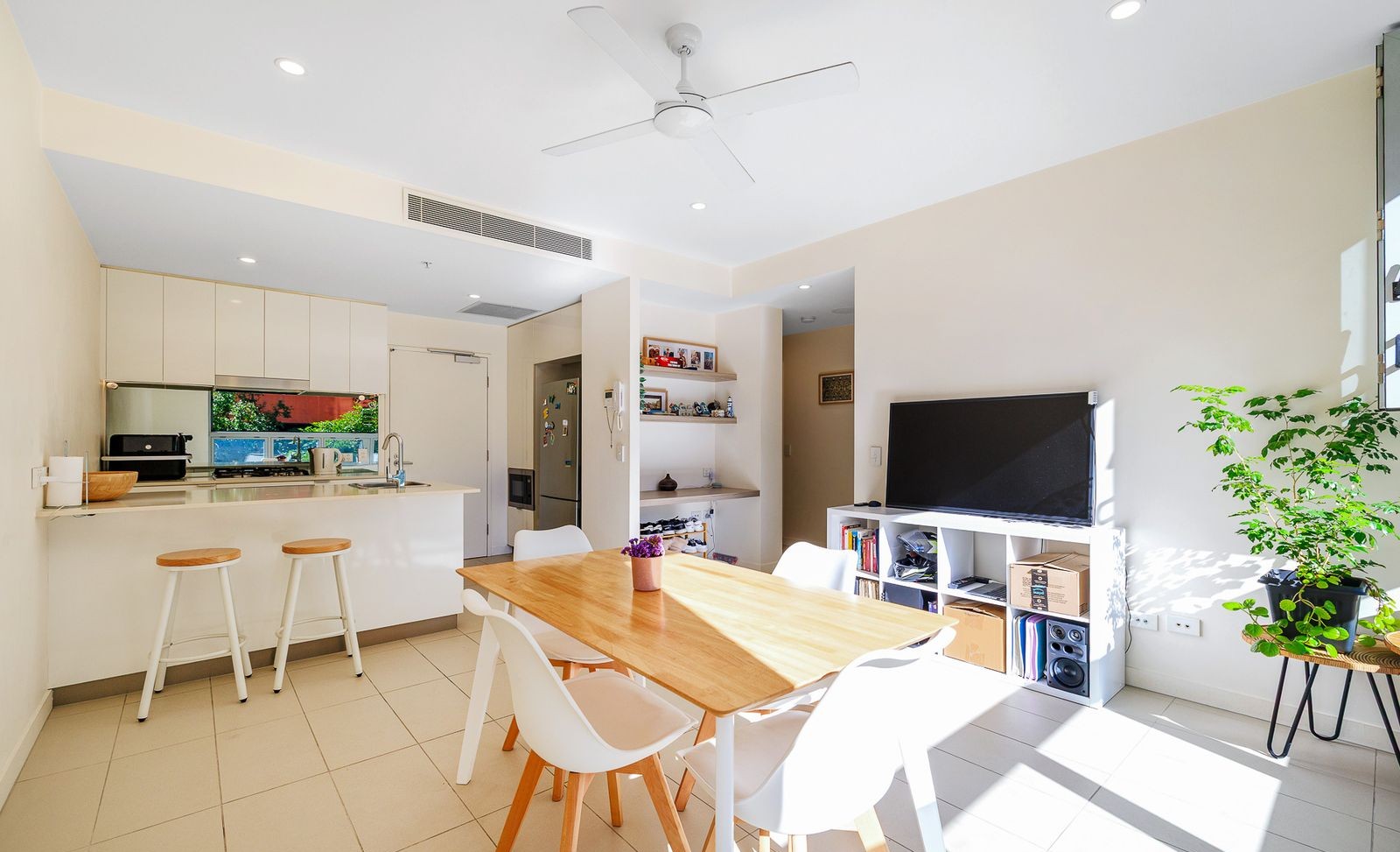 10201/88 Doggett Street, Newstead For Sale by Aurora Property - image 1