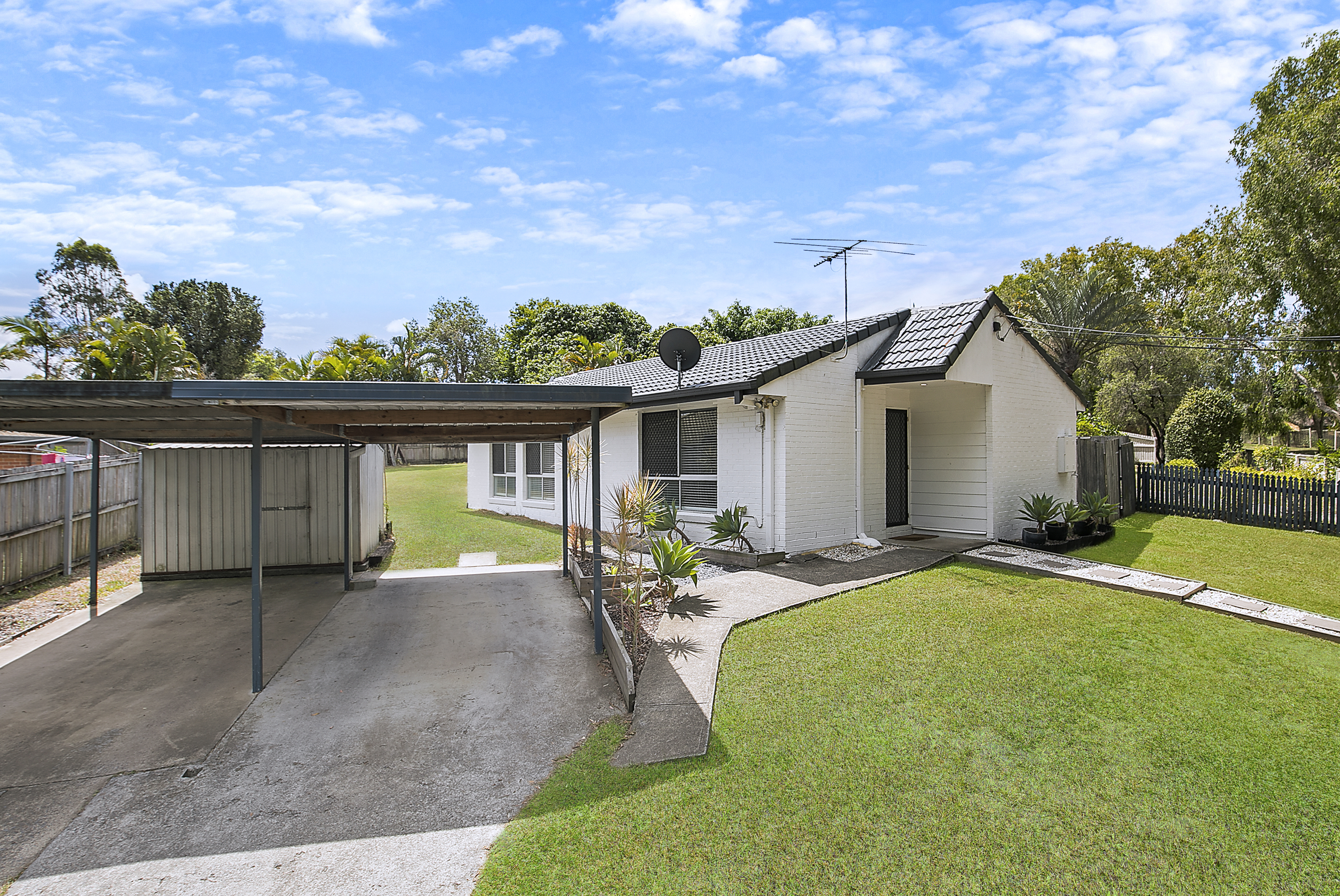 15 Gemstone Crescent, Acacia Ridge Sold by Aurora Property - image 1