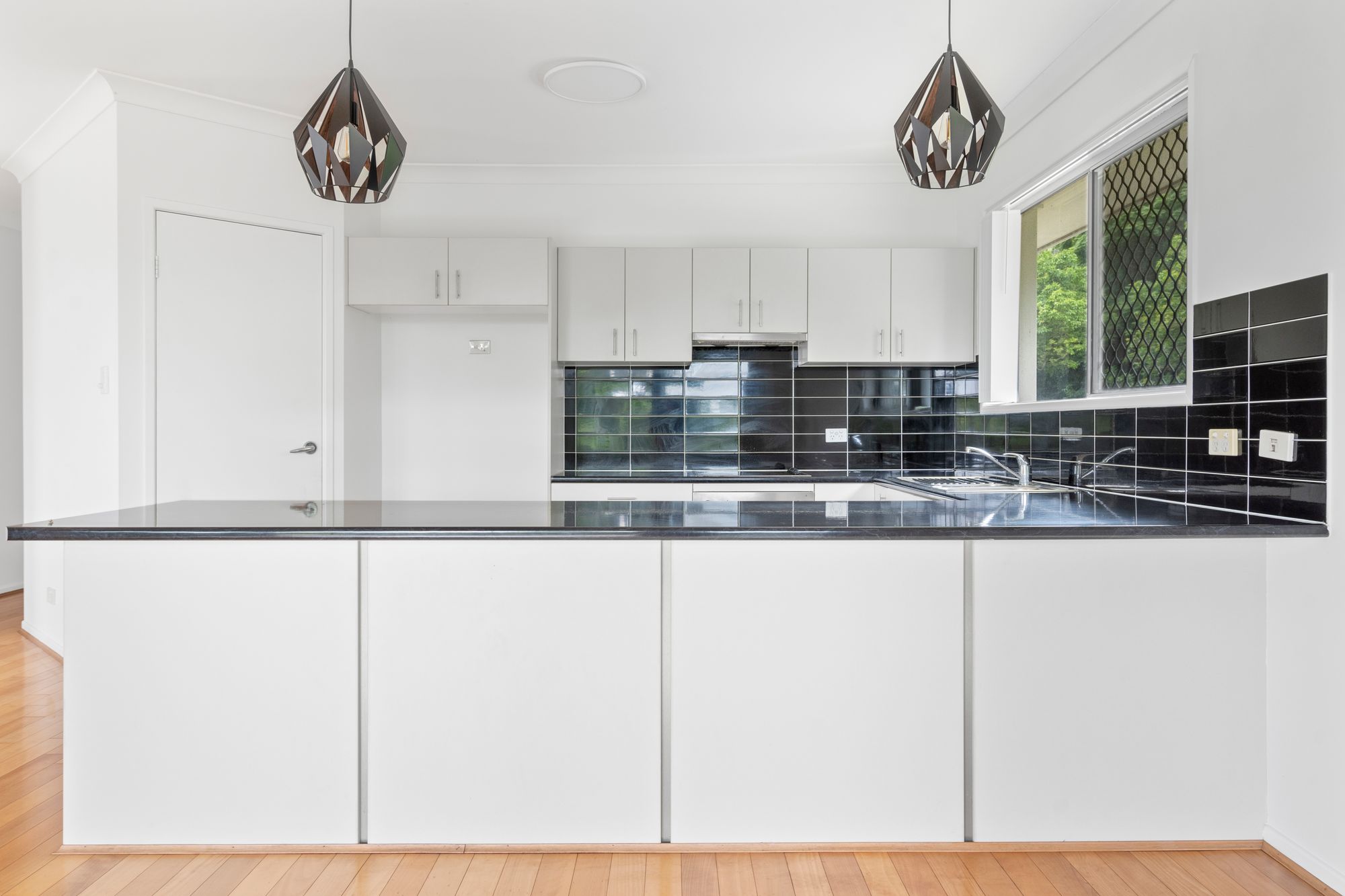 17 Ellendale Circuit, Eight Mile Plains Sold by Aurora Property - image 7