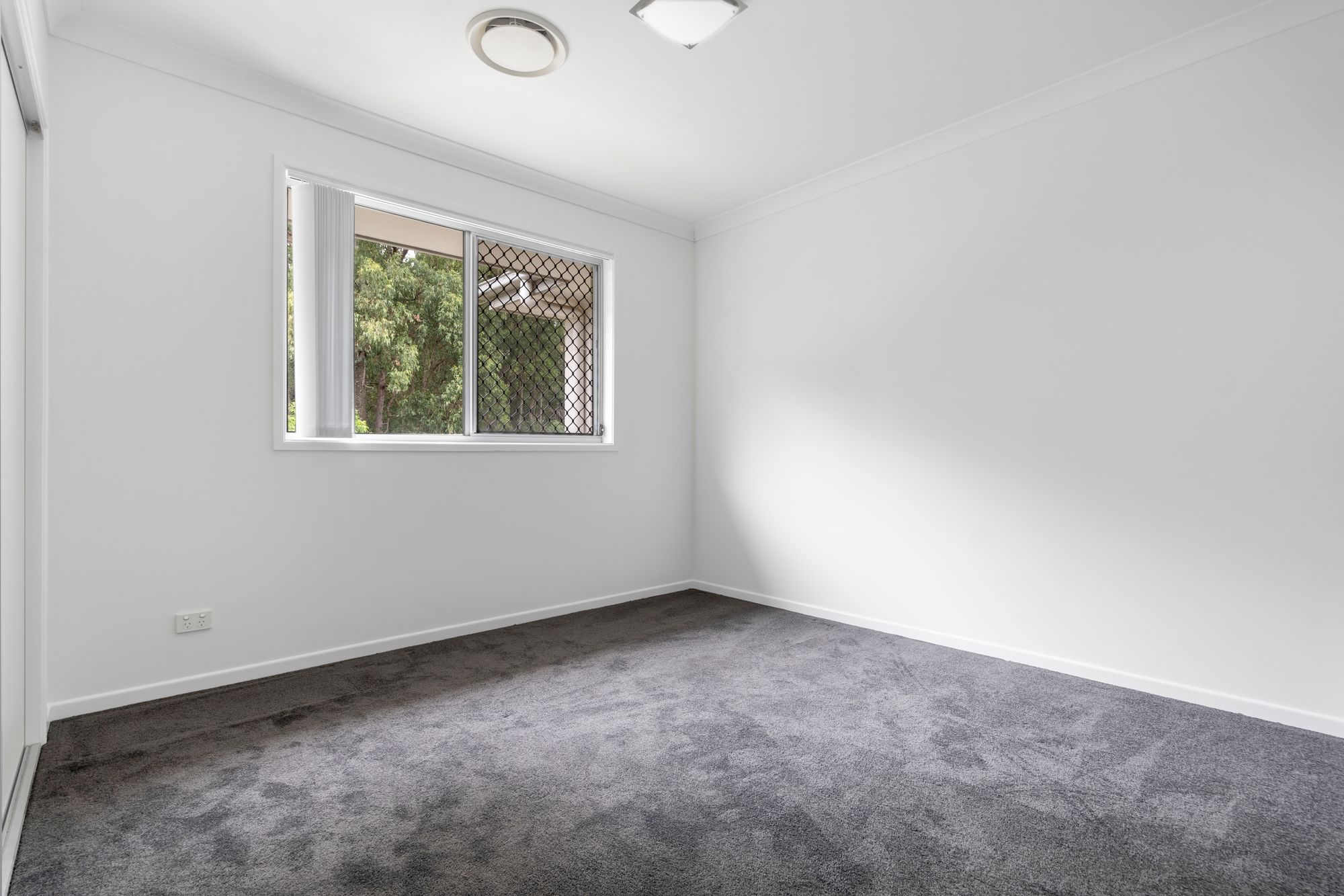 17 Ellendale Circuit, Eight Mile Plains Sold by Aurora Property - image 17