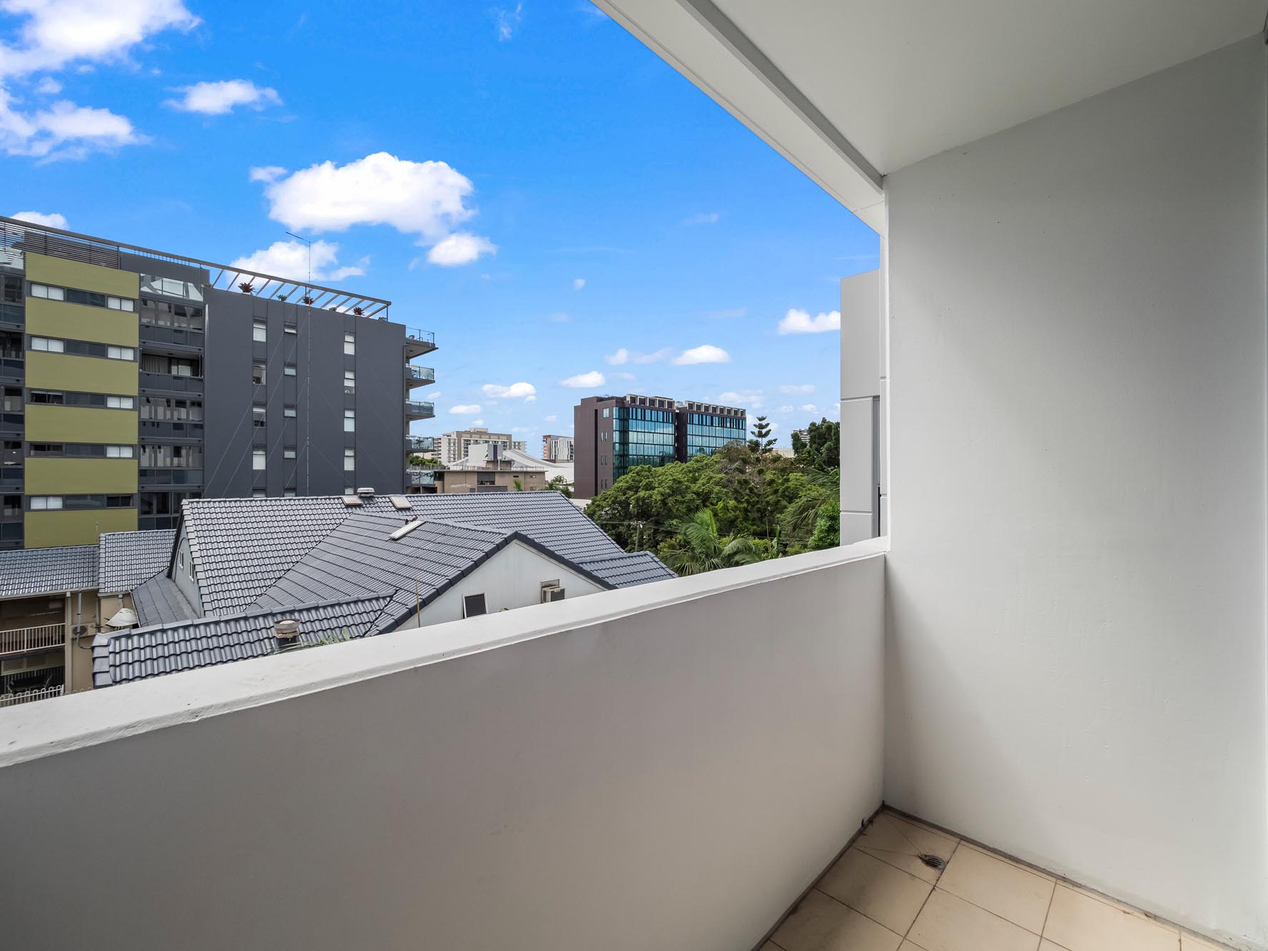 322/66 Manning Street, South Brisbane For Sale by Aurora Property - image 5