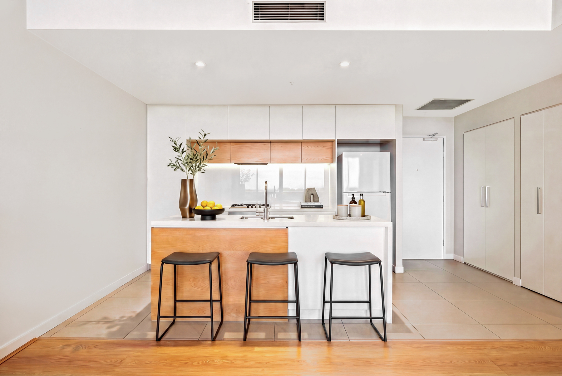 20611/37D Harbour Road, Hamilton For Sale by Aurora Property - image 6