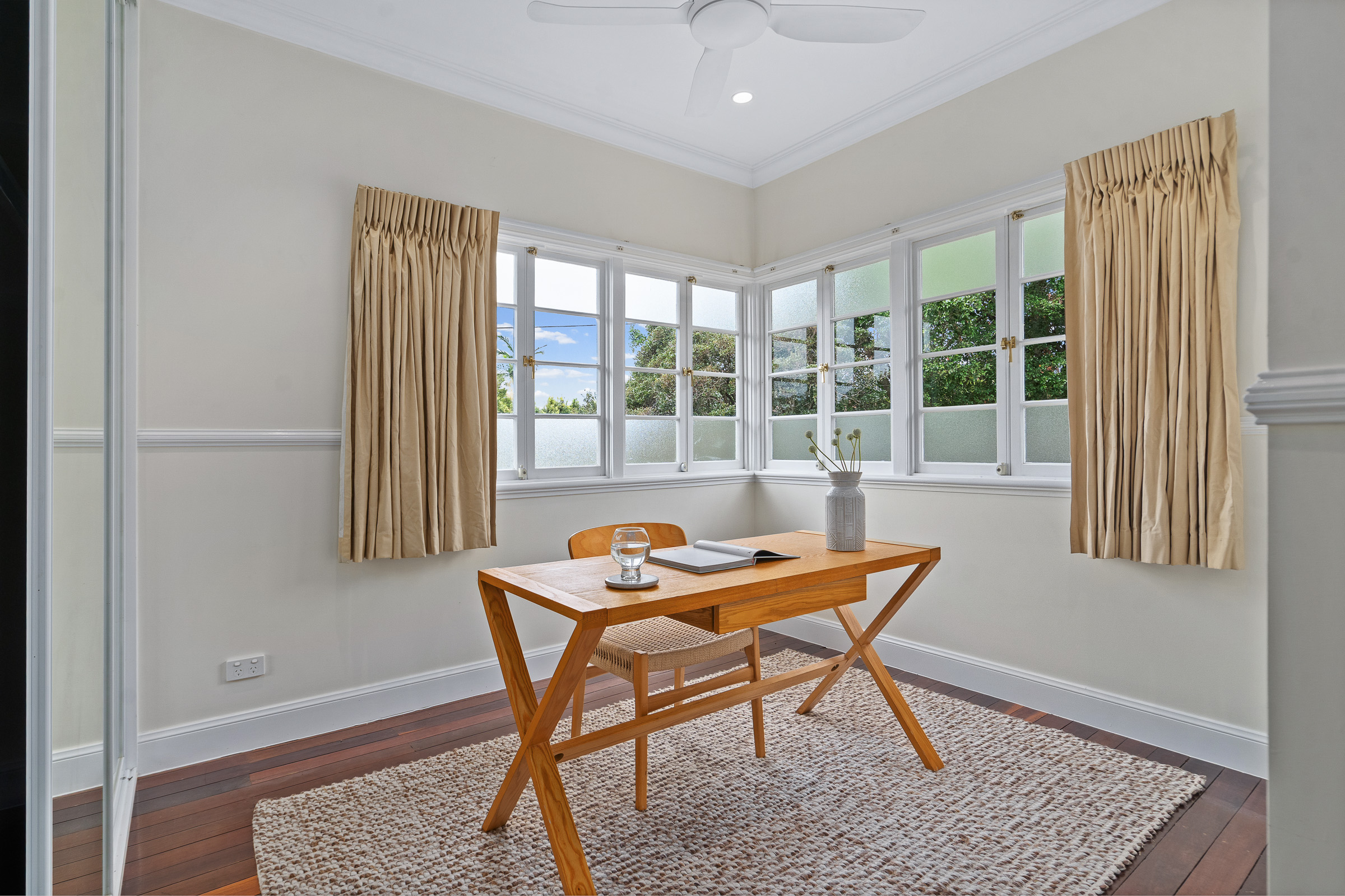 50 Marvin Street, Holland Park West Sold by Aurora Property - image 11