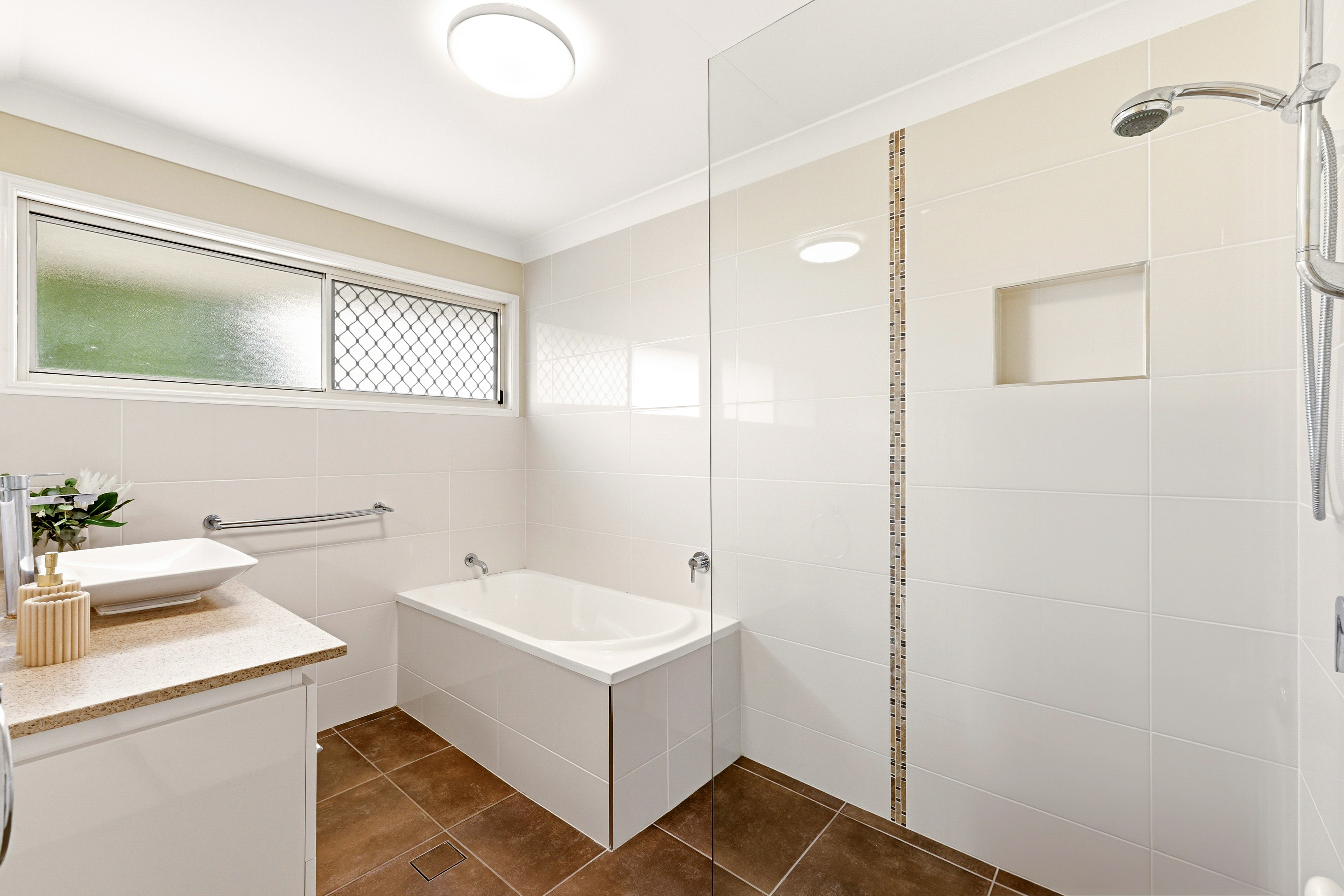 9 Carrington Place, Carindale For Sale by Aurora Property - image 13