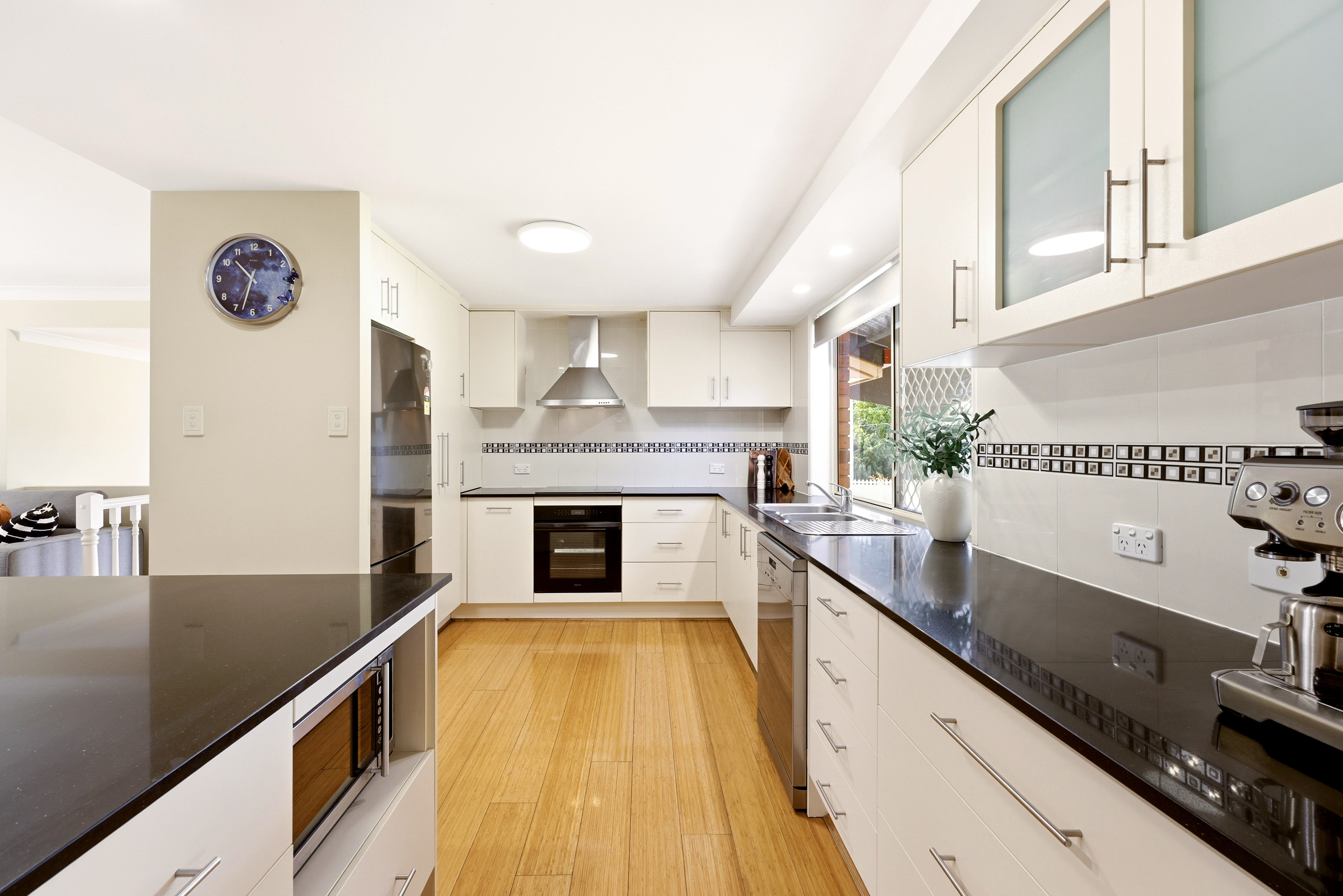 9 Carrington Place, Carindale For Sale by Aurora Property - image 5
