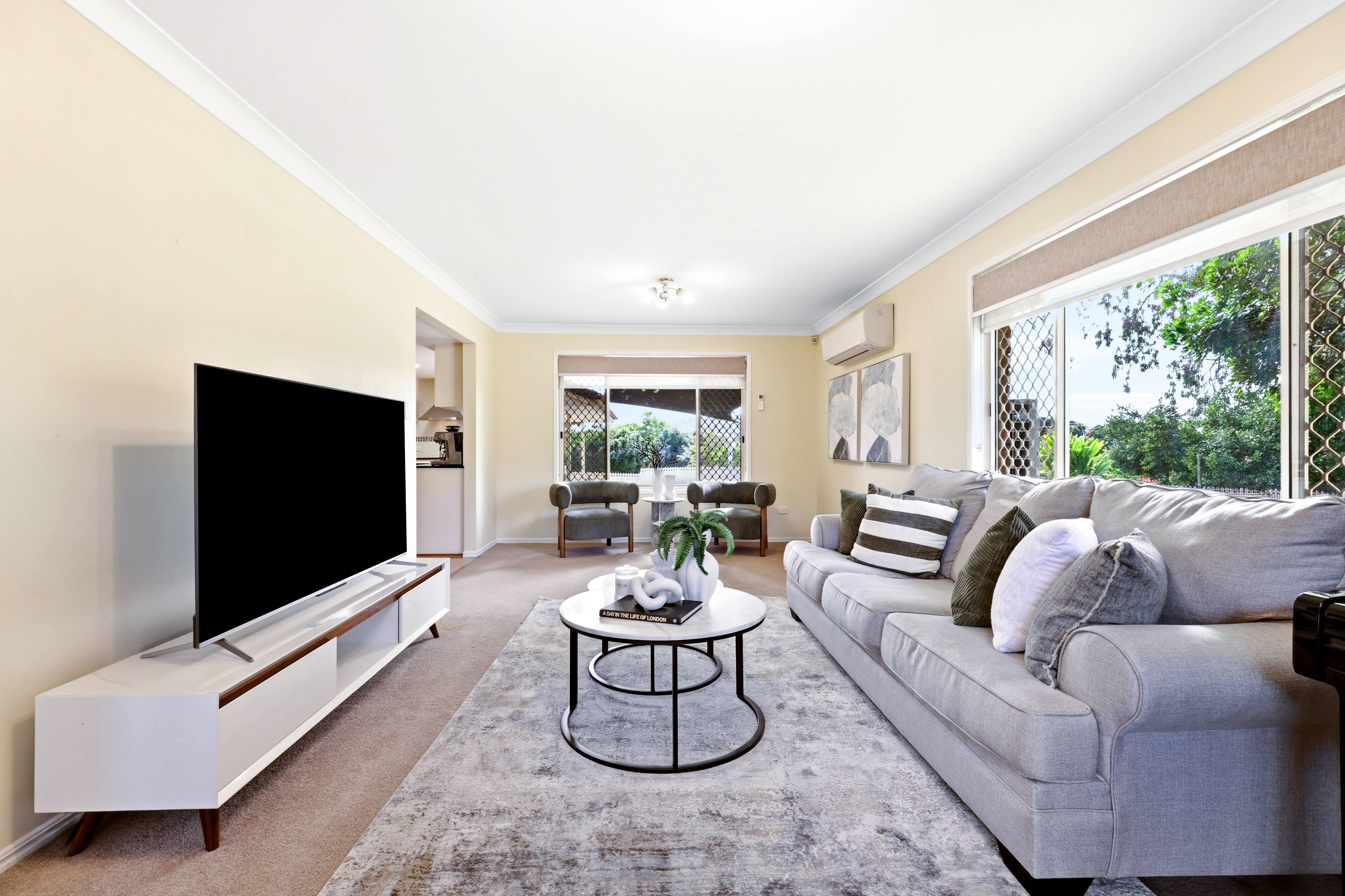 9 Carrington Place, Carindale For Sale by Aurora Property - image 2