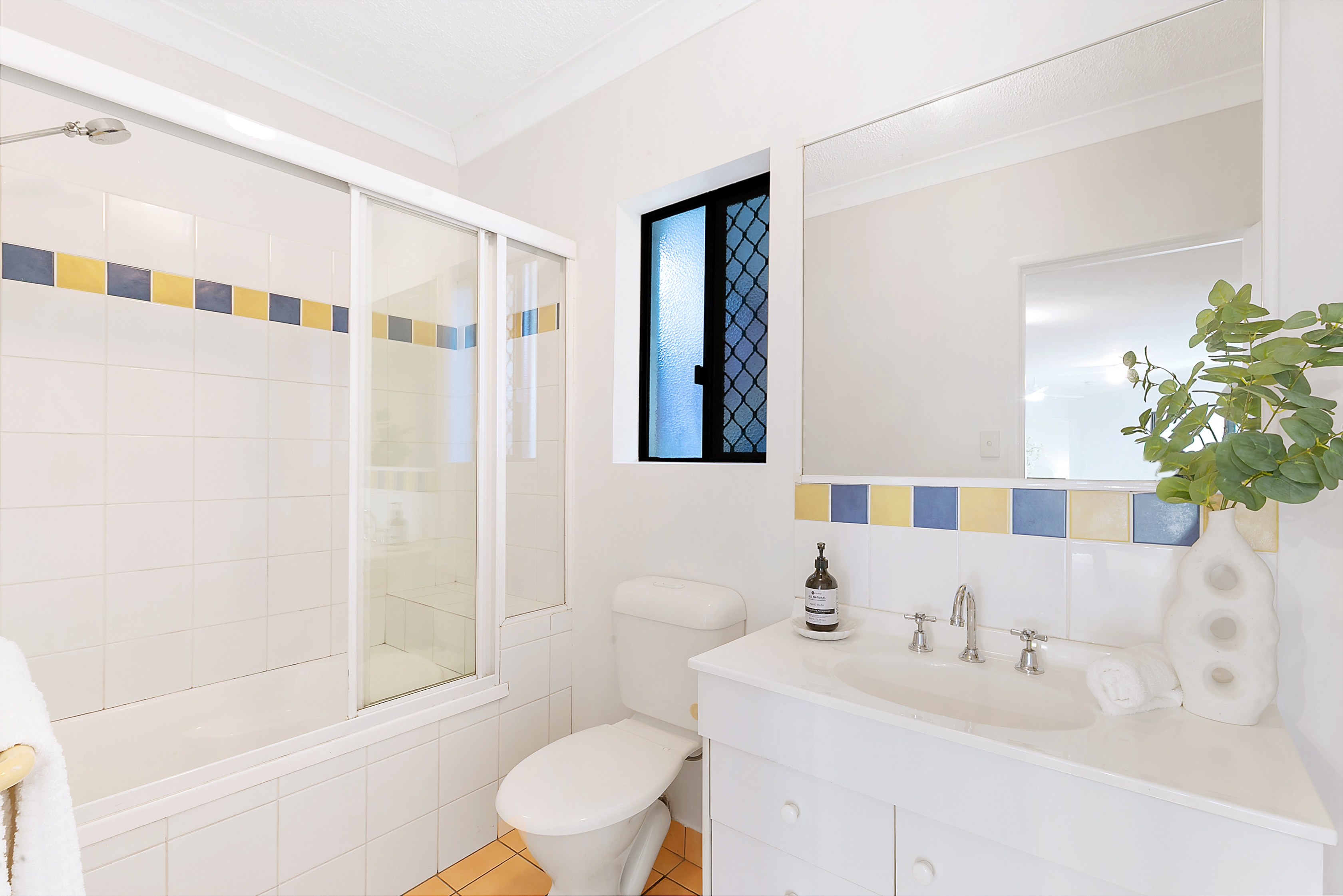6/16 Jellicoe Street, Coorparoo For Sale by Aurora Property - image 13