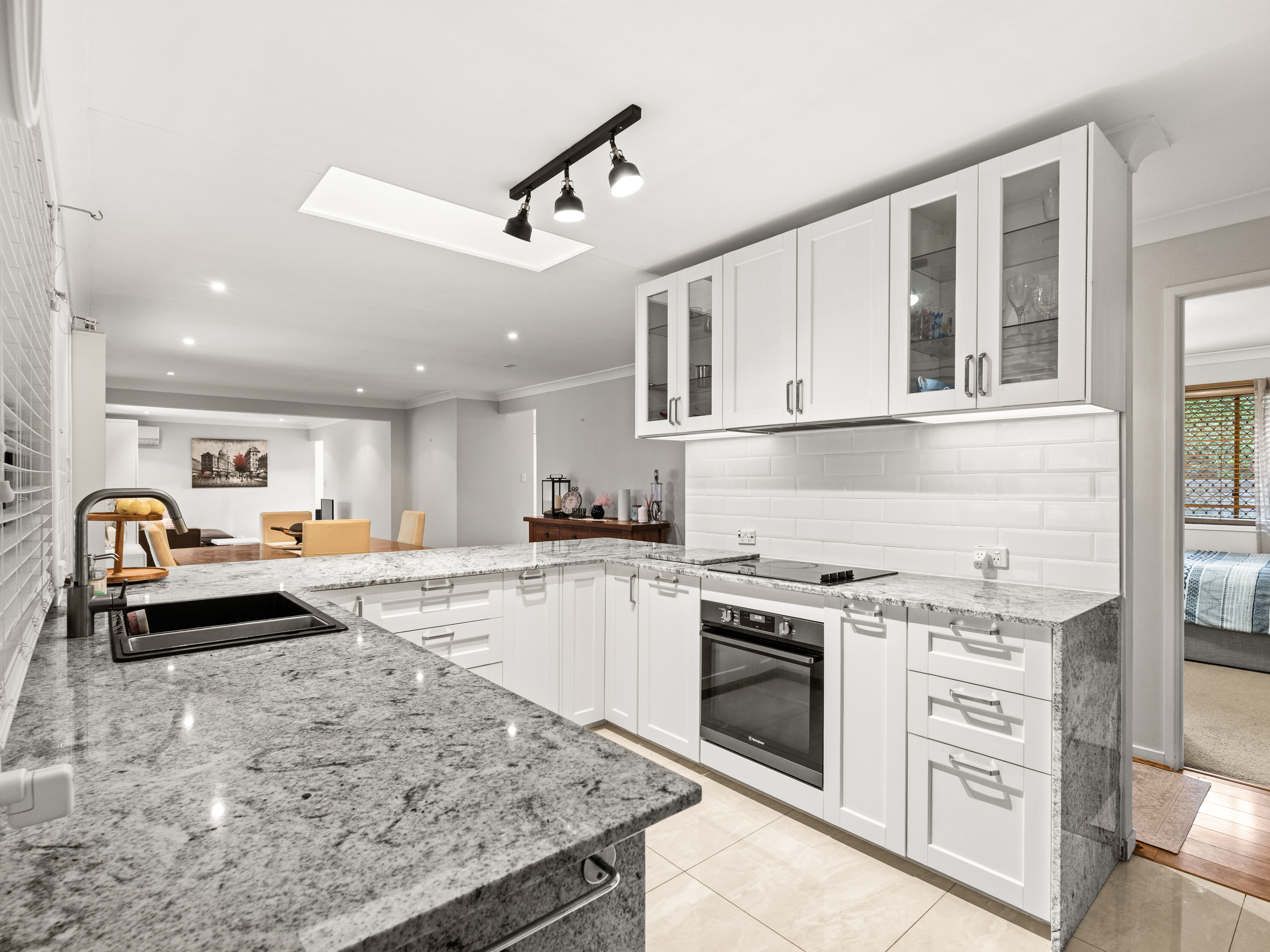 13 Osanna Street, Daisy Hill Auction by Aurora Property - image 8