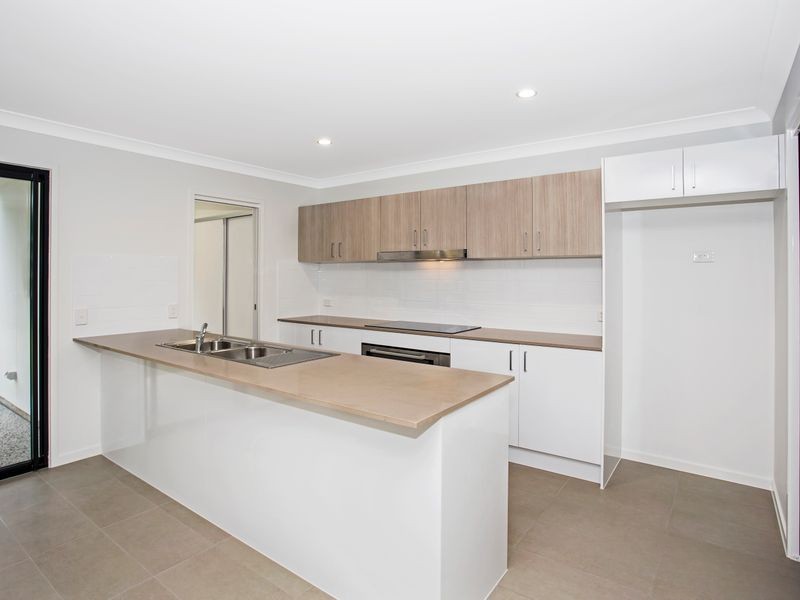 811 Oxley Road, Corinda For Sale by Aurora Property - image 3