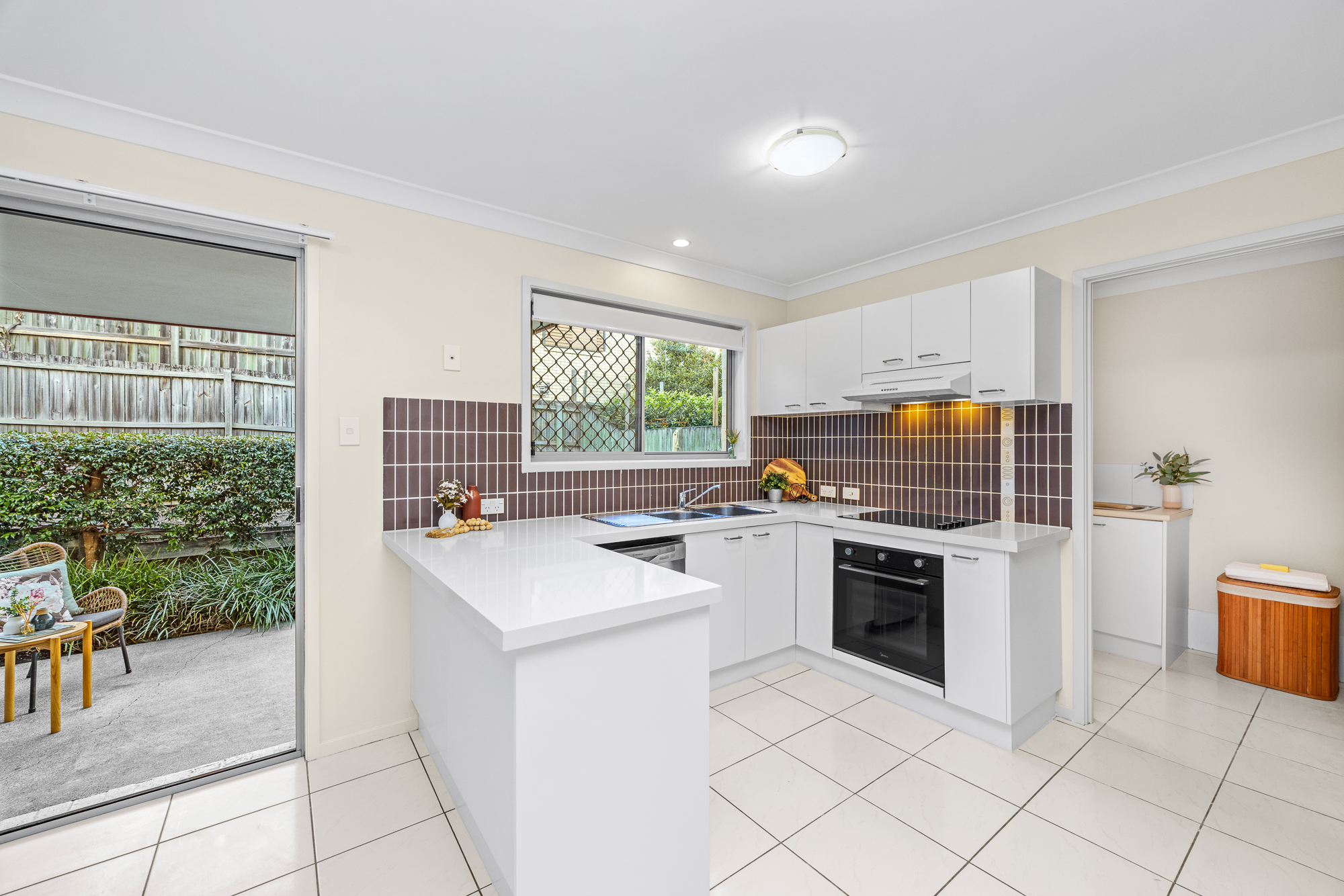 9/17 Fleet Street, Browns Plains For Sale by Aurora Property - image 4