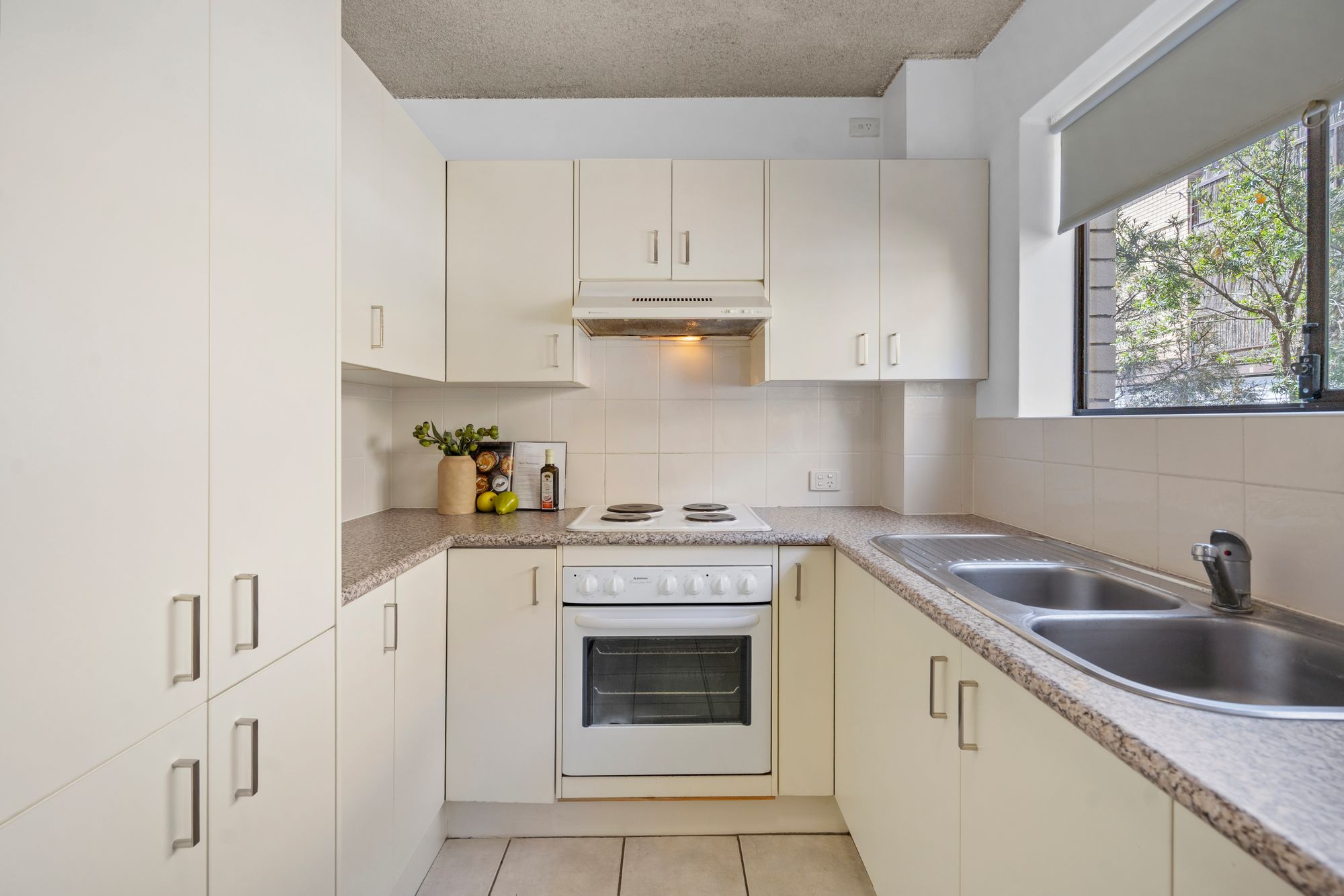 2/17 Kingsford Street, Auchenflower For Sale by Aurora Property - image 6
