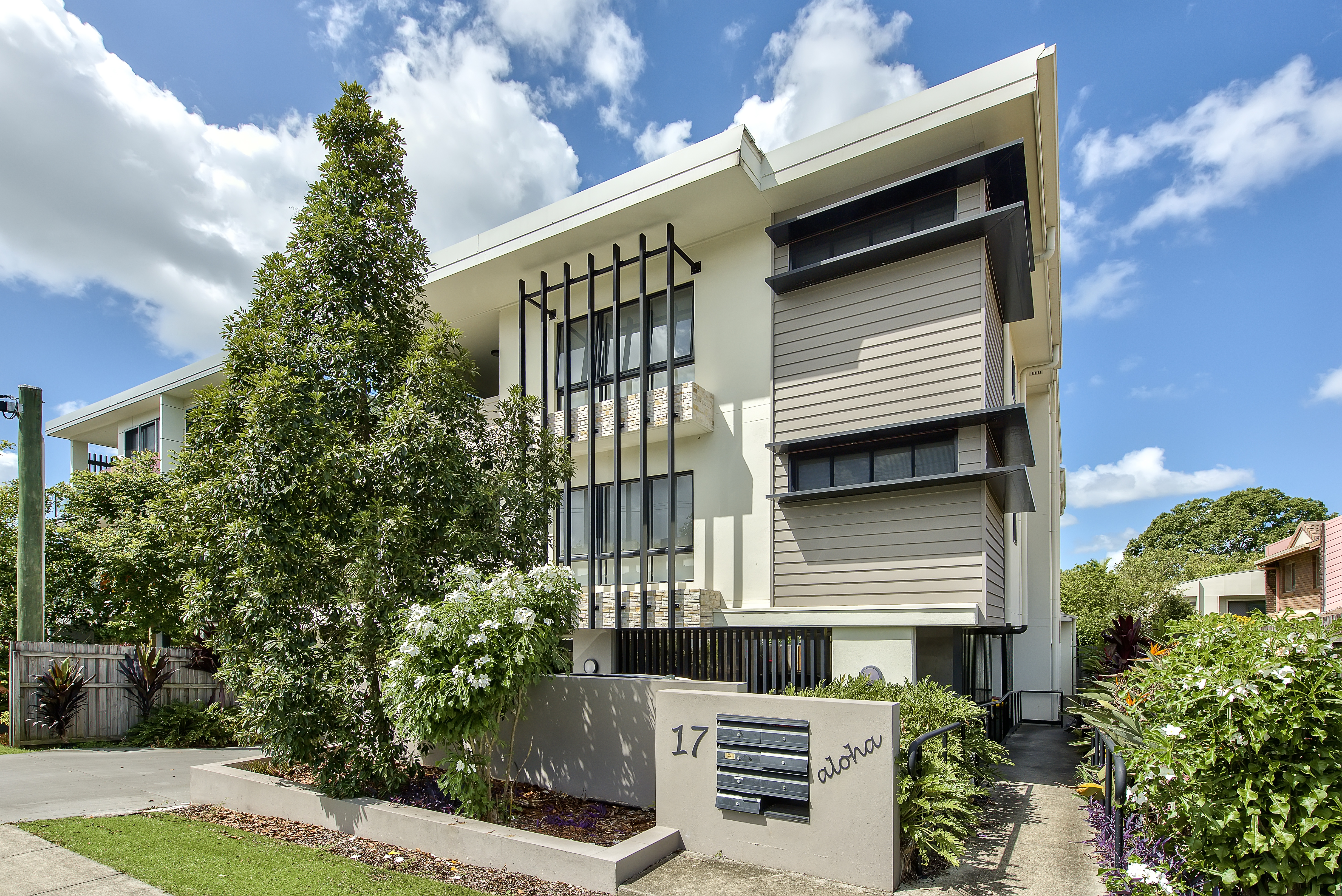 7/17 Foster Street, Newmarket Sold by Aurora Property - image 1