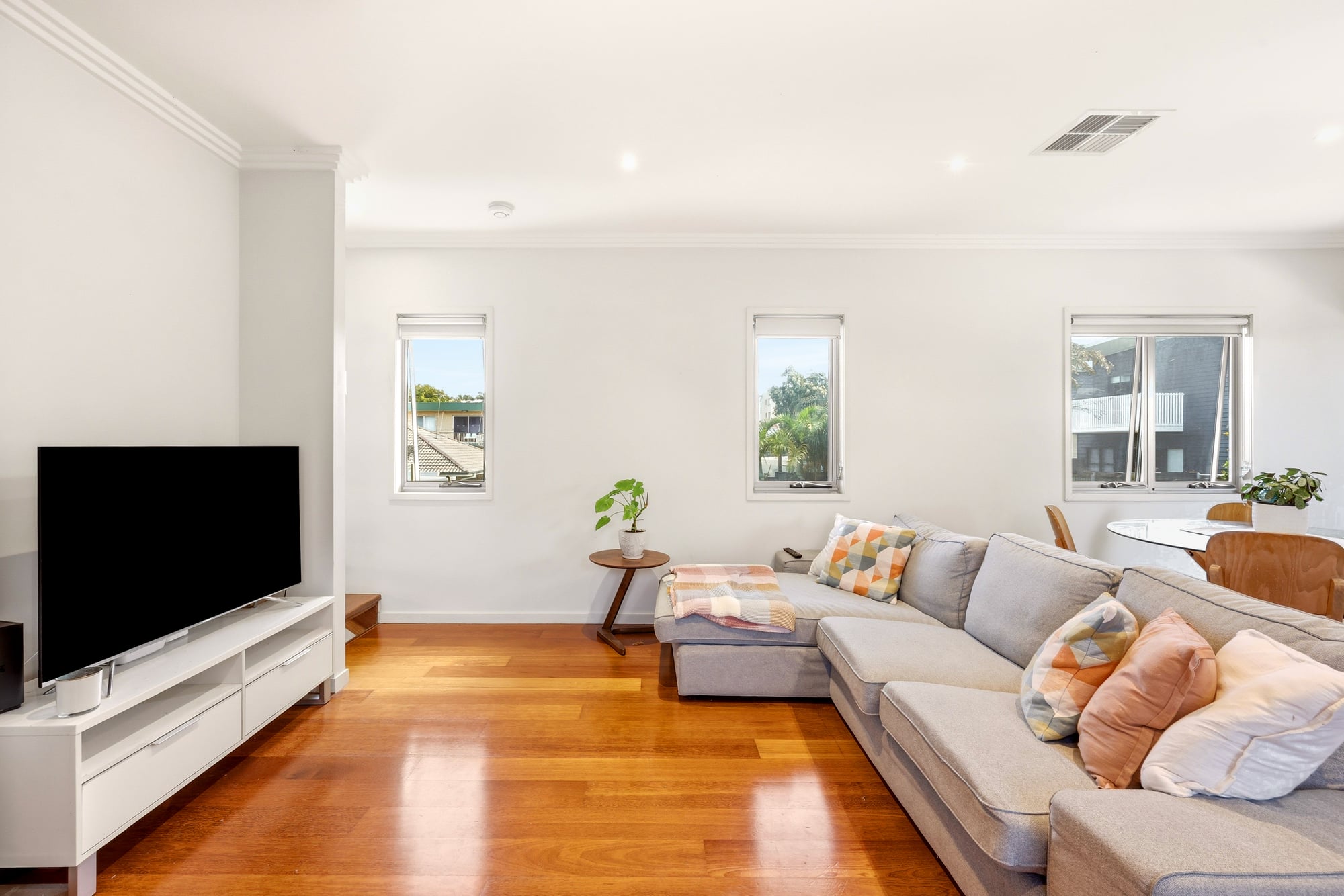 5/736 Wynnum Road, Morningside For Sale by Aurora Property - image 2