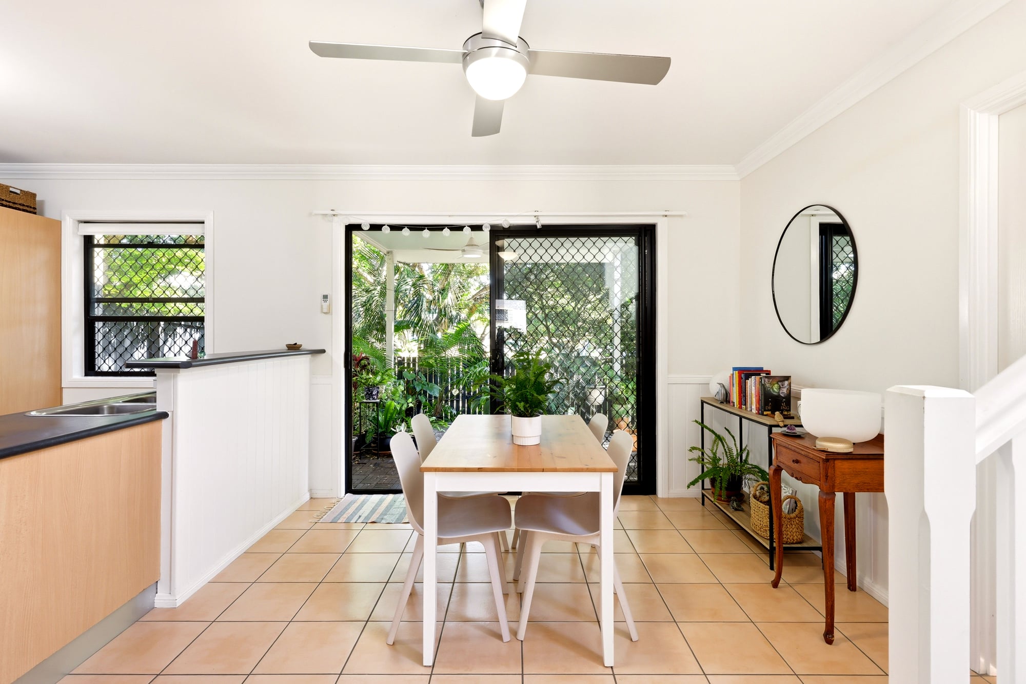6/49-51 Tarana Street, Camp Hill For Sale by Aurora Property - image 4