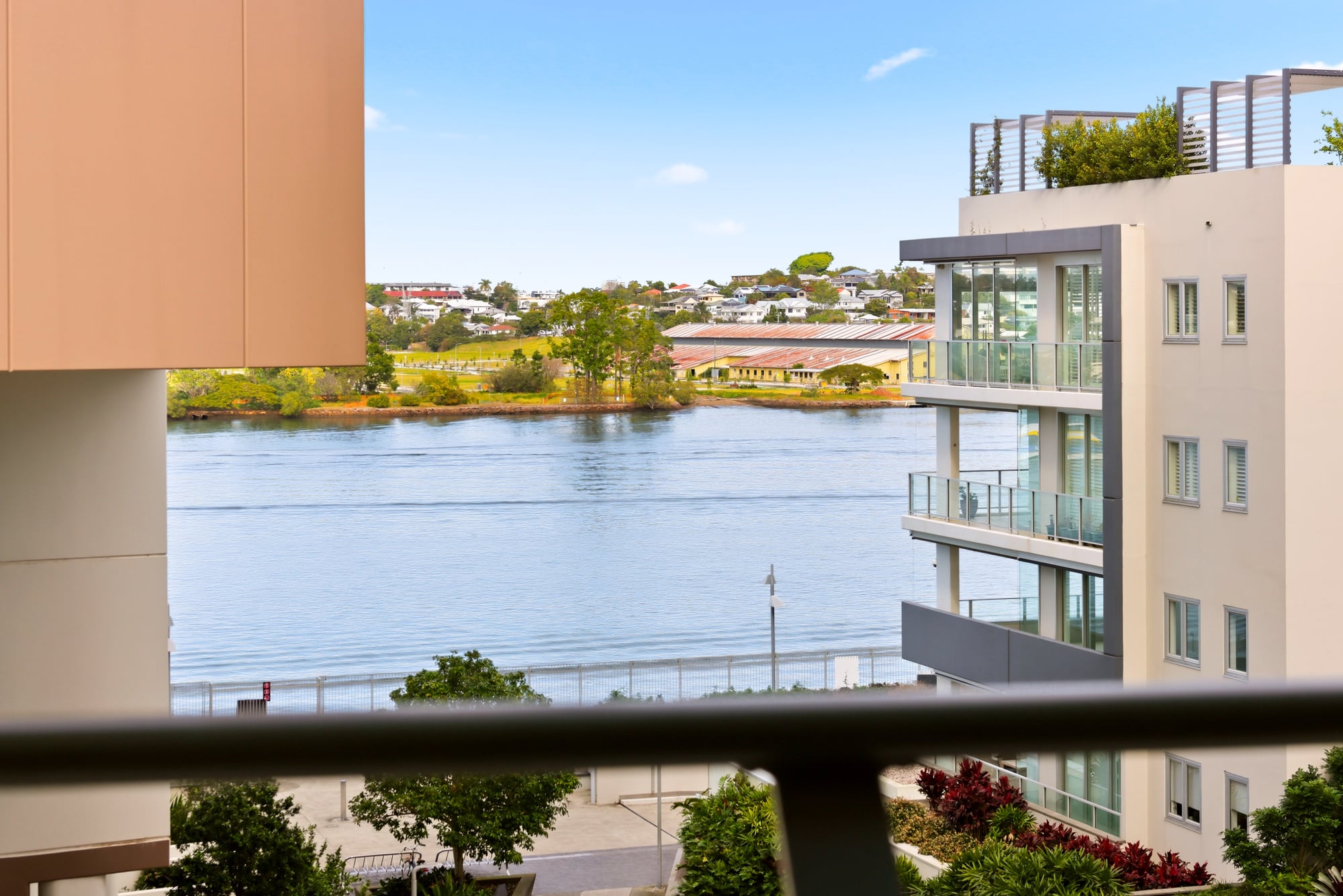 50403/37B Harbour Road, Hamilton For Sale by Aurora Property