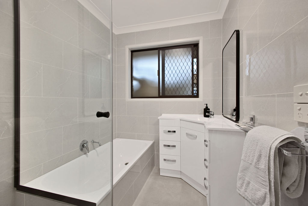 42 Cadogan Street, Carindale For Sale by Aurora Property - image 11