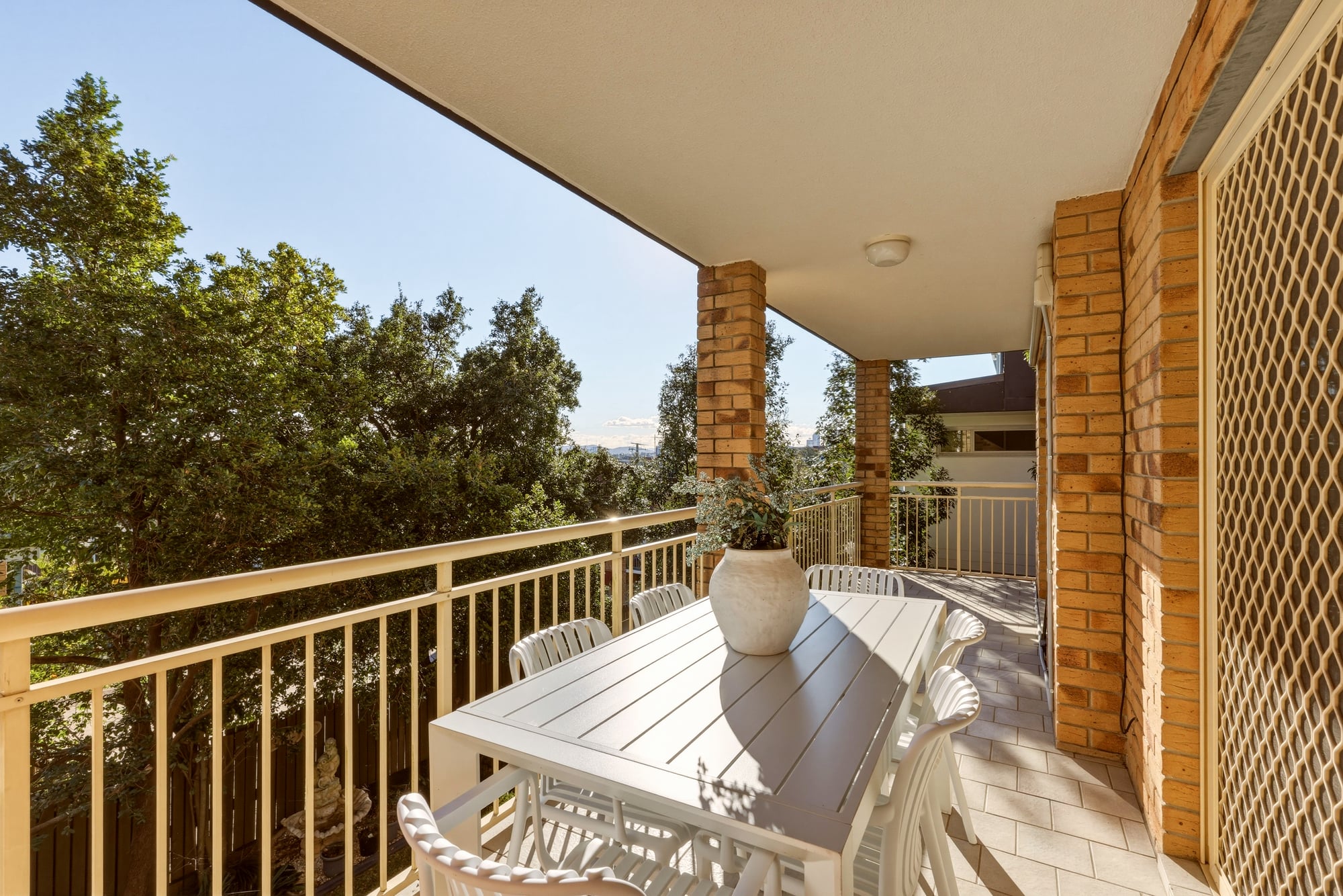 3/53 Shakespeare Street, Coorparoo For Sale by Aurora Property - image 4