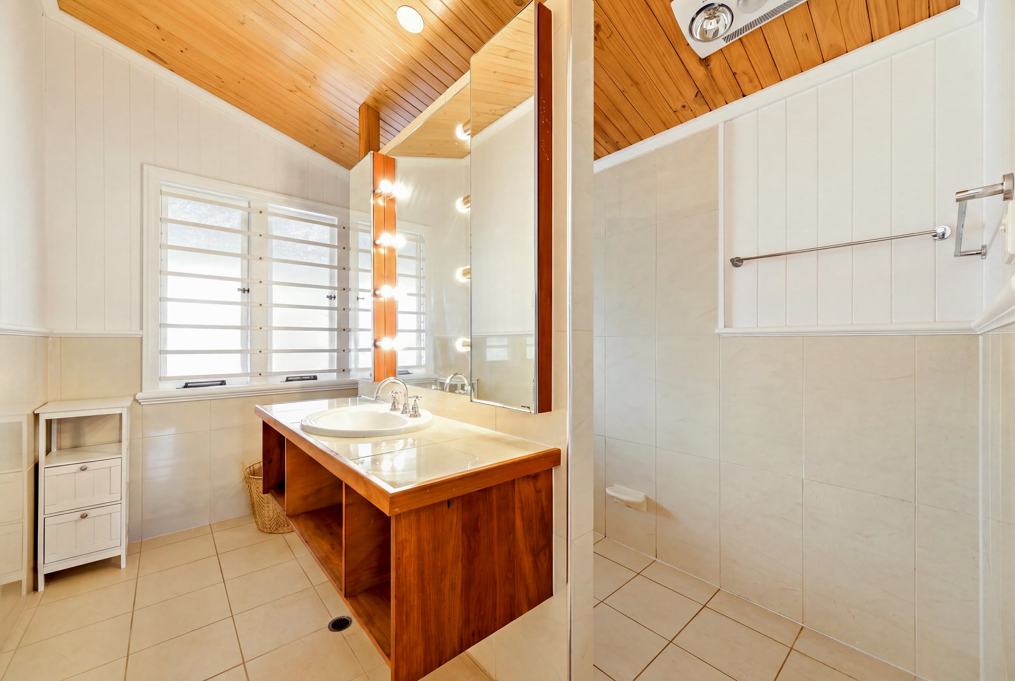 72 Brisbane Street, Bulimba For Sale by Aurora Property - image 11