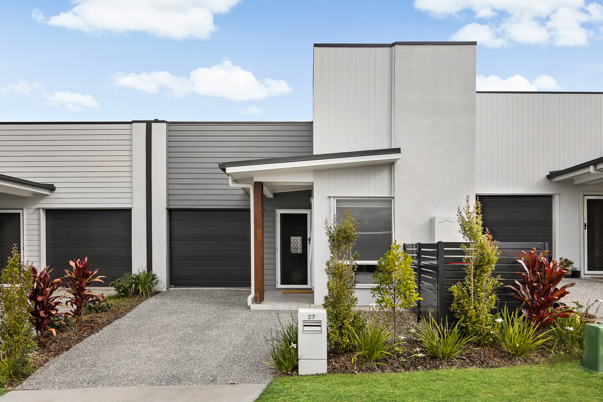 27 Magnetic Street, Morayfield, Morayfield - Image 1