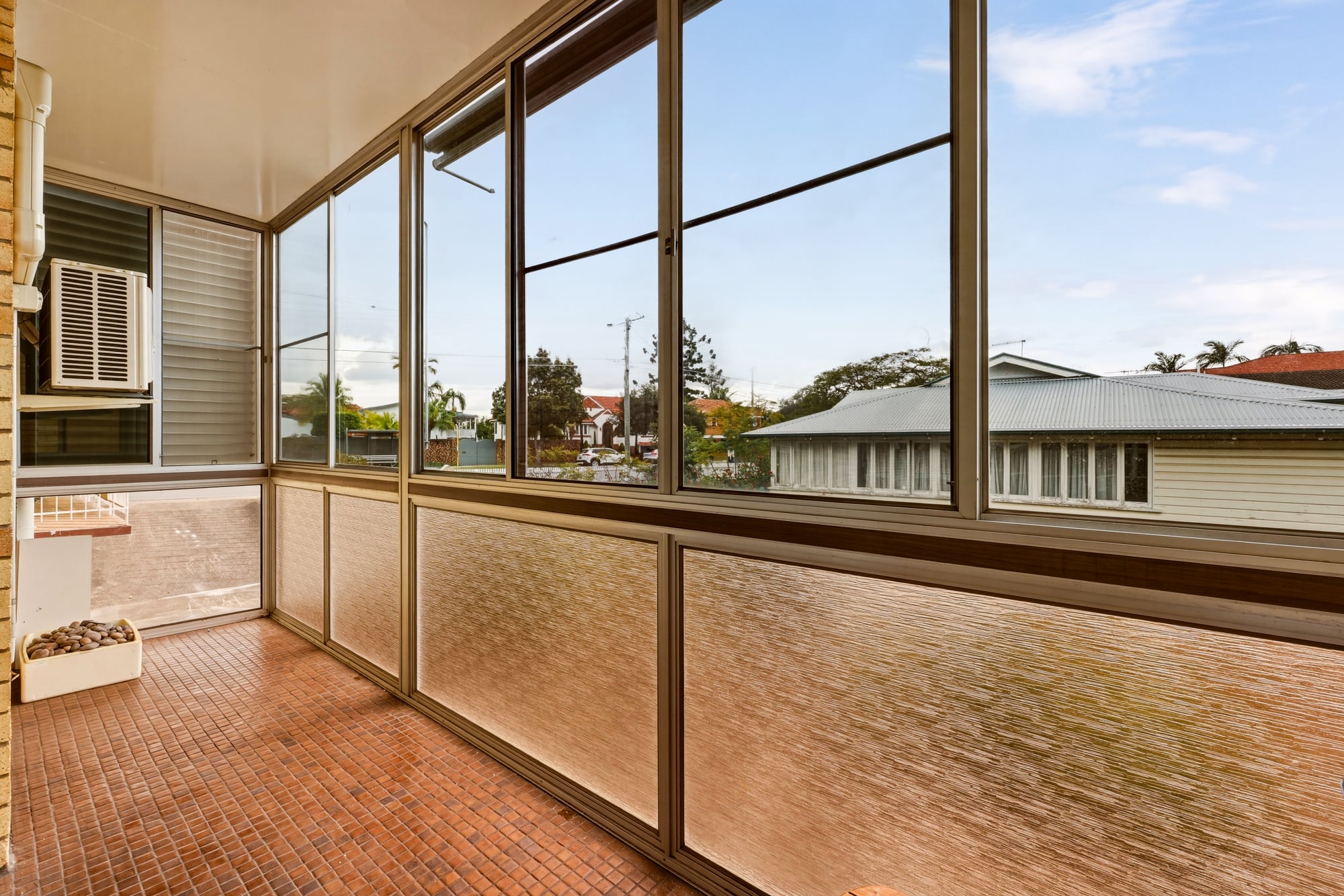 2/296 Cavendish Road, Coorparoo For Sale by Aurora Property - image 9