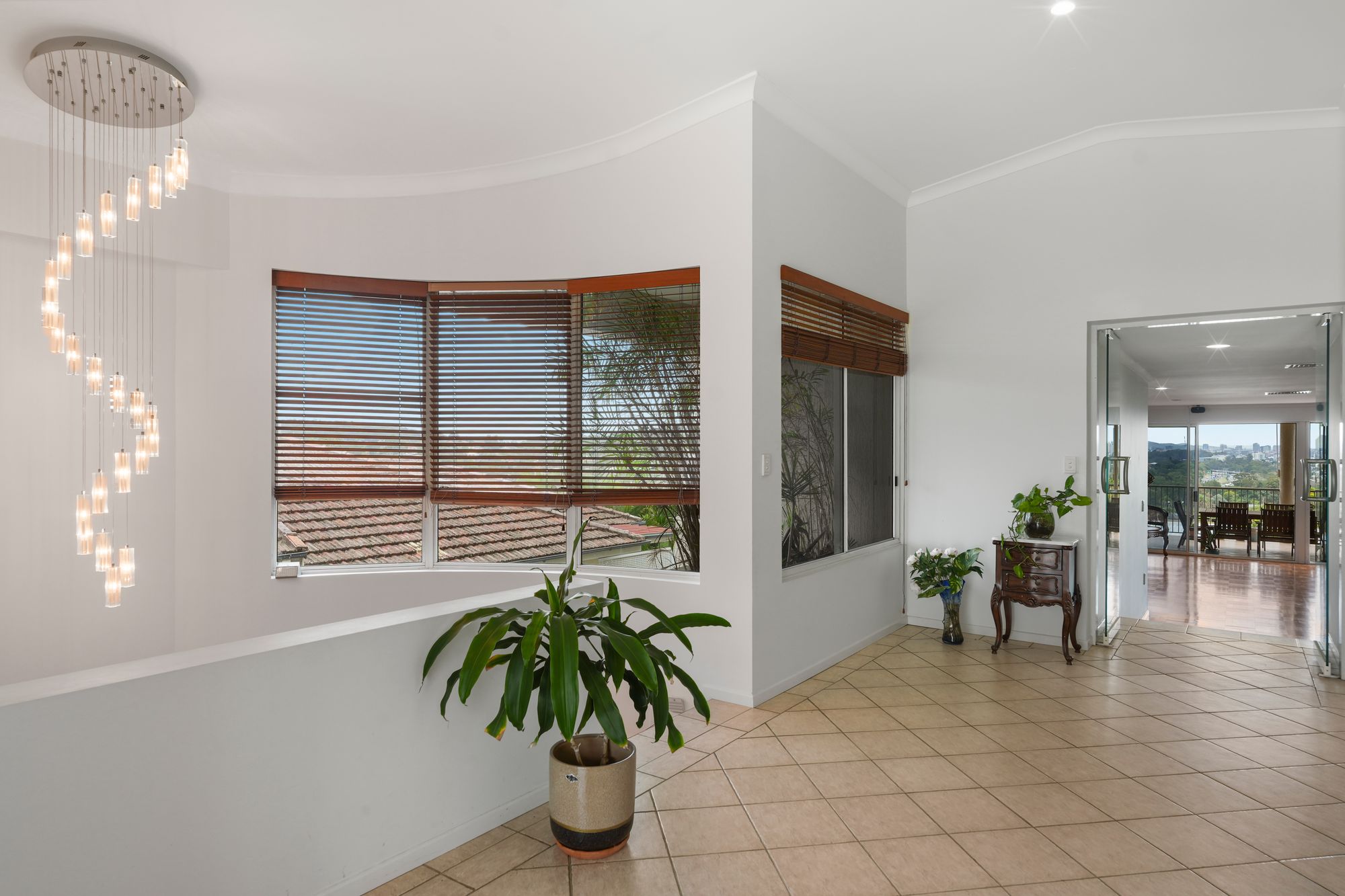 12 Kneale Street, Holland Park West For Sale by Aurora Property - image 9
