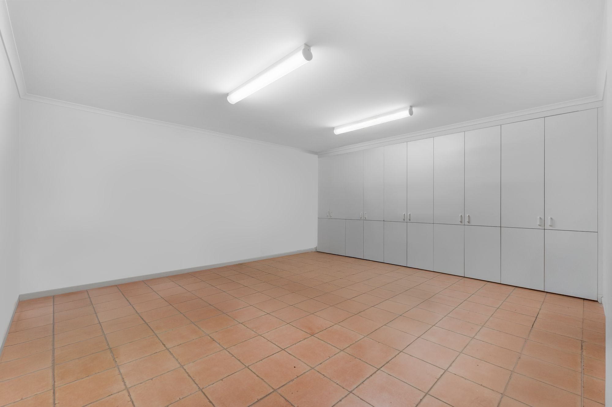 12 Kneale Street, Holland Park West For Sale by Aurora Property - image 12