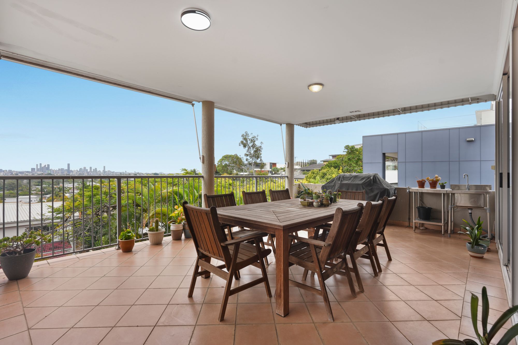 12 Kneale Street, Holland Park West For Sale by Aurora Property - image 24