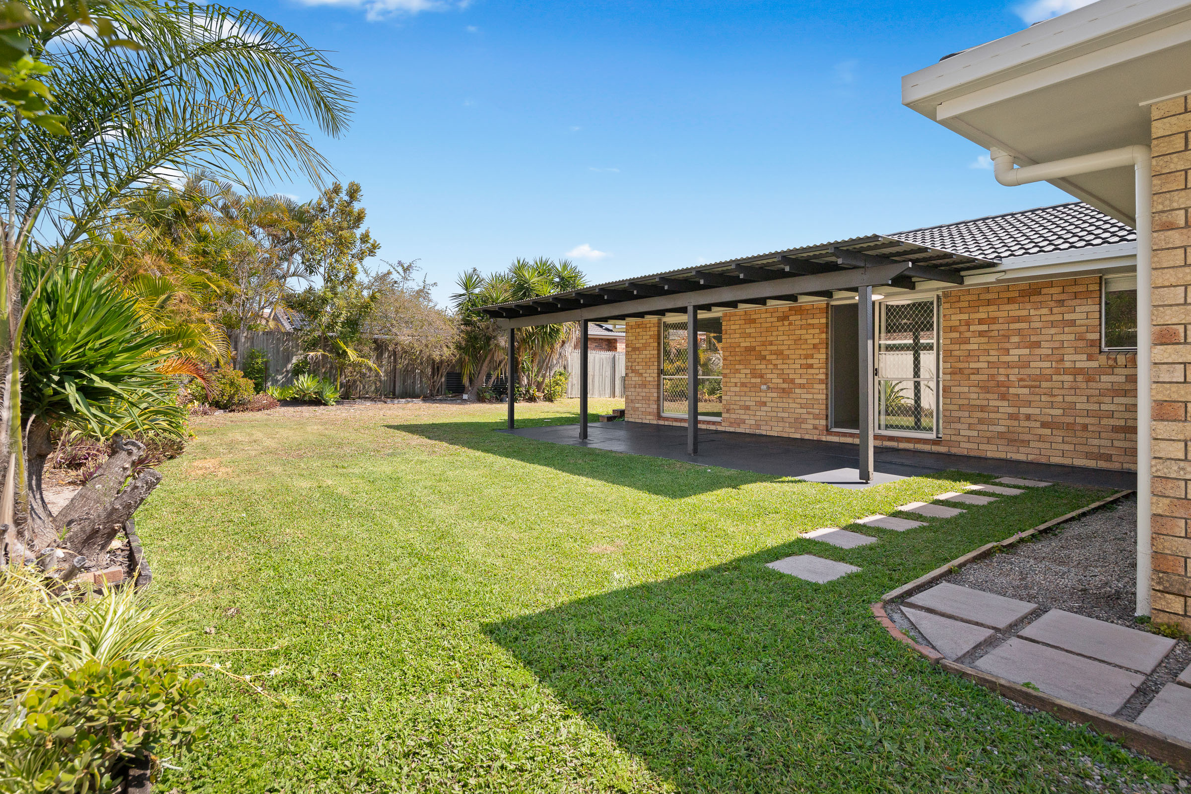 107 Bridgnorth Street, Carindale For Sale by Aurora Property - image 16