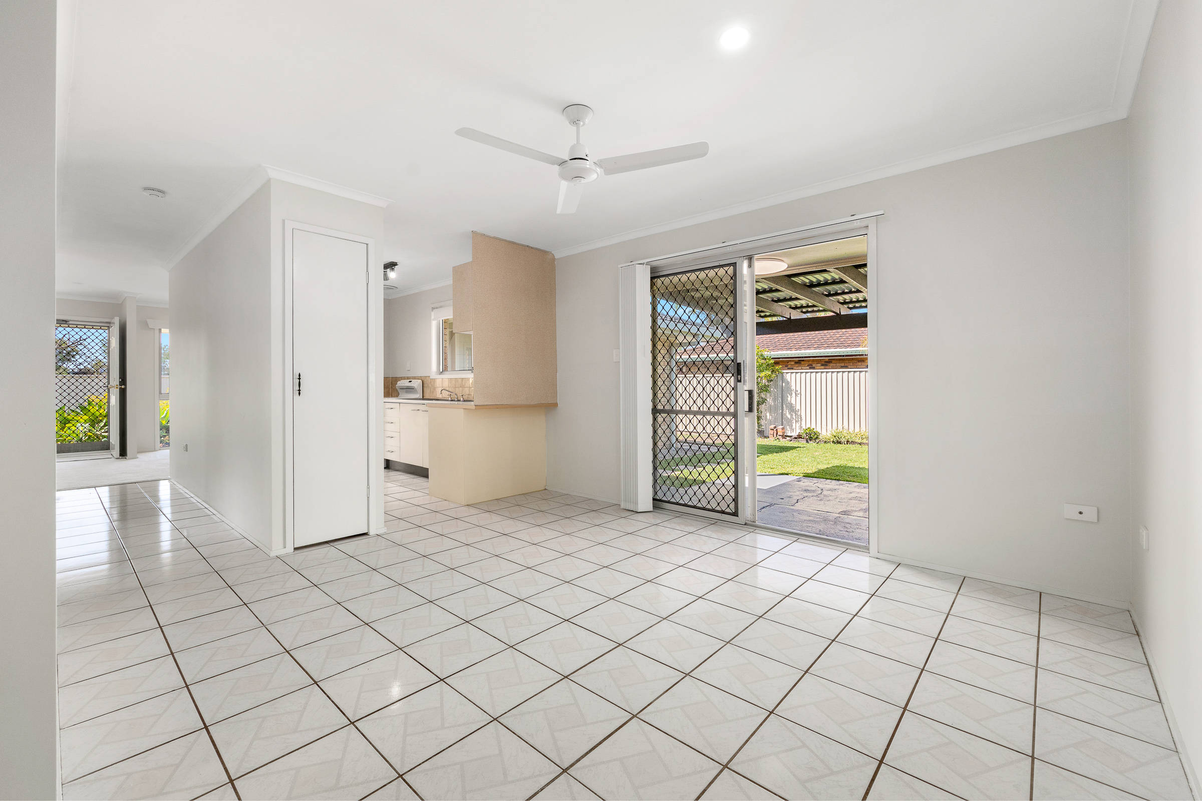 107 Bridgnorth Street, Carindale For Sale by Aurora Property - image 8