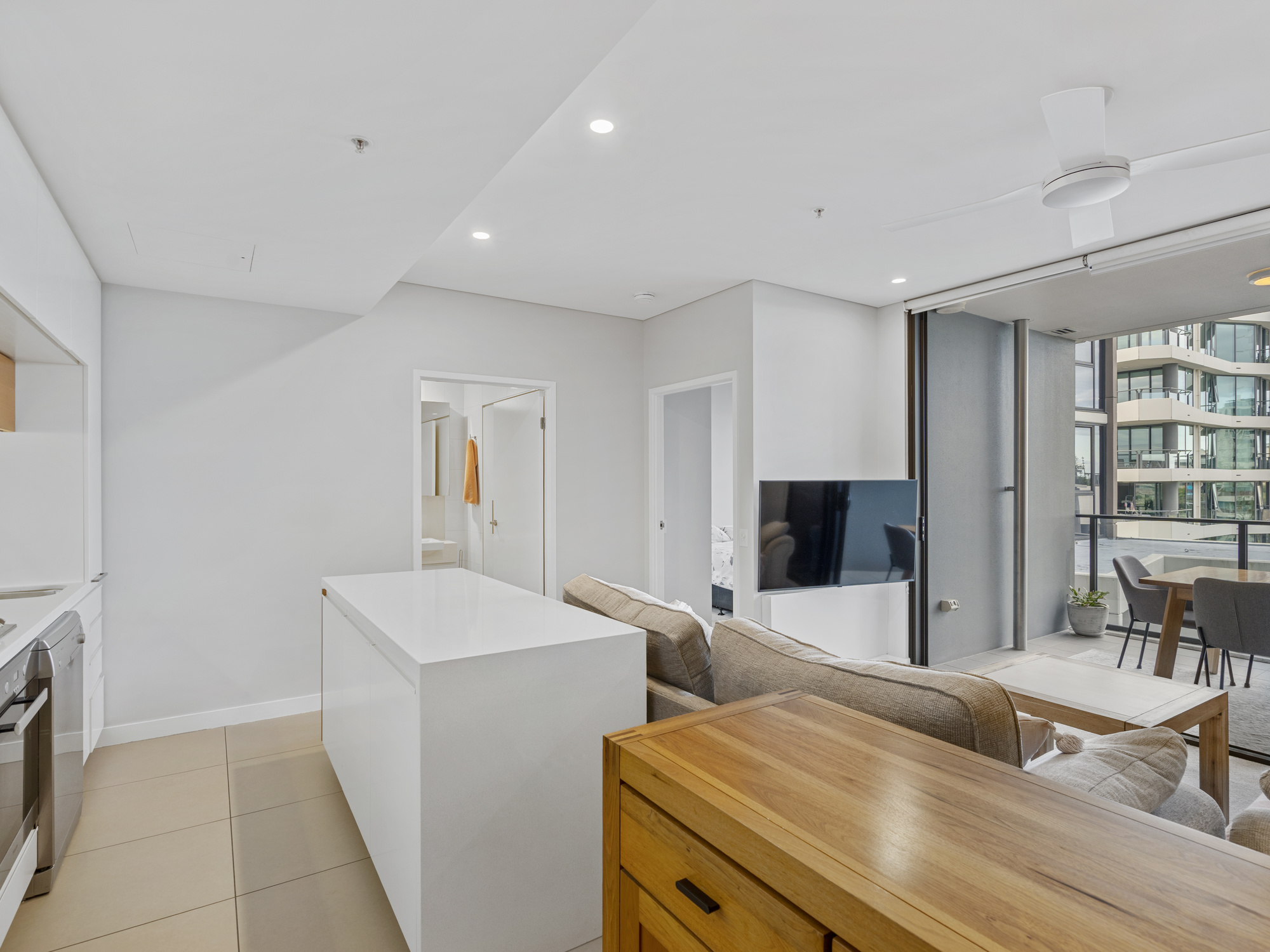 20410/37D Harbour Rd, Hamilton For Sale by Aurora Property - image 7