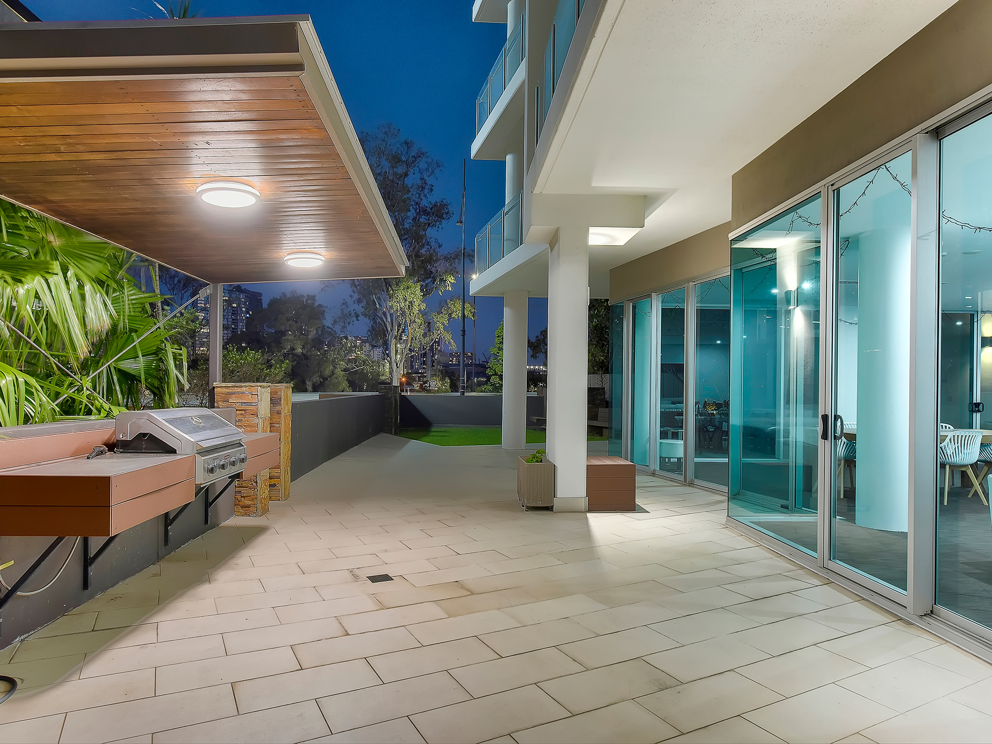 32/205 Coronation Drive, Milton For Sale by Aurora Property - image 26