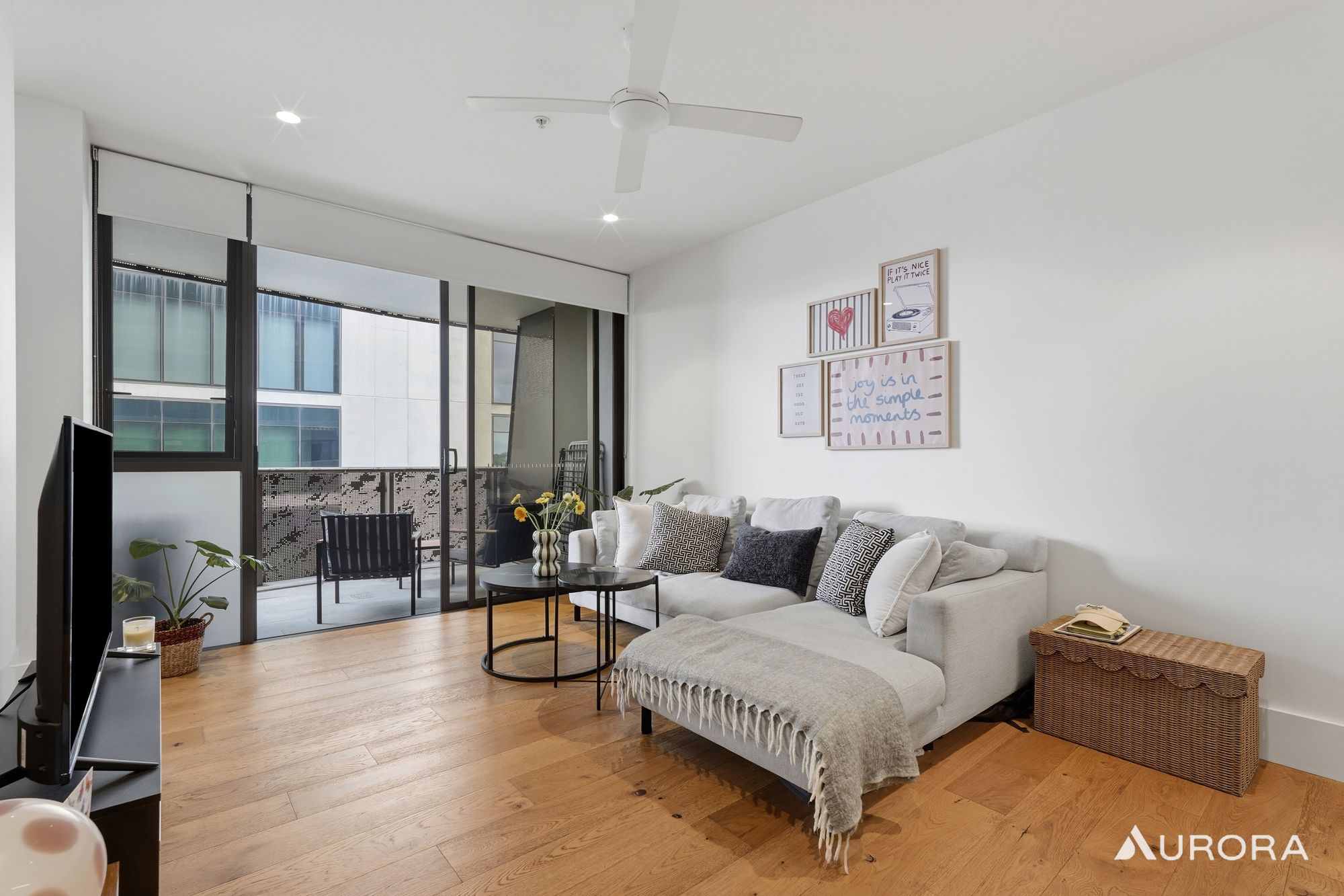 808/14 Ella Street, Newstead For Sale by Aurora Property - image 3
