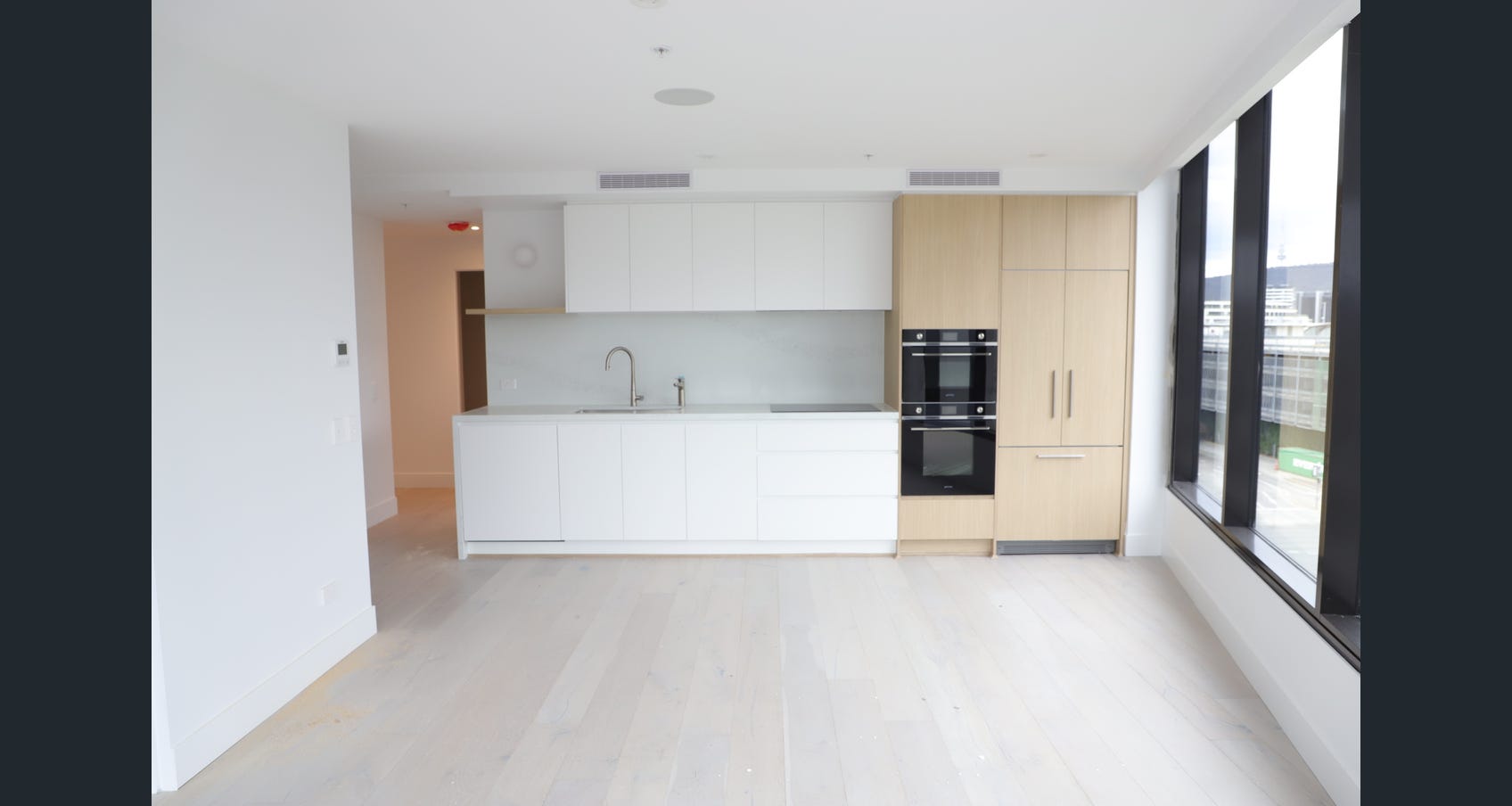 Modern 3 Bedroom Apartment in Metropol 1