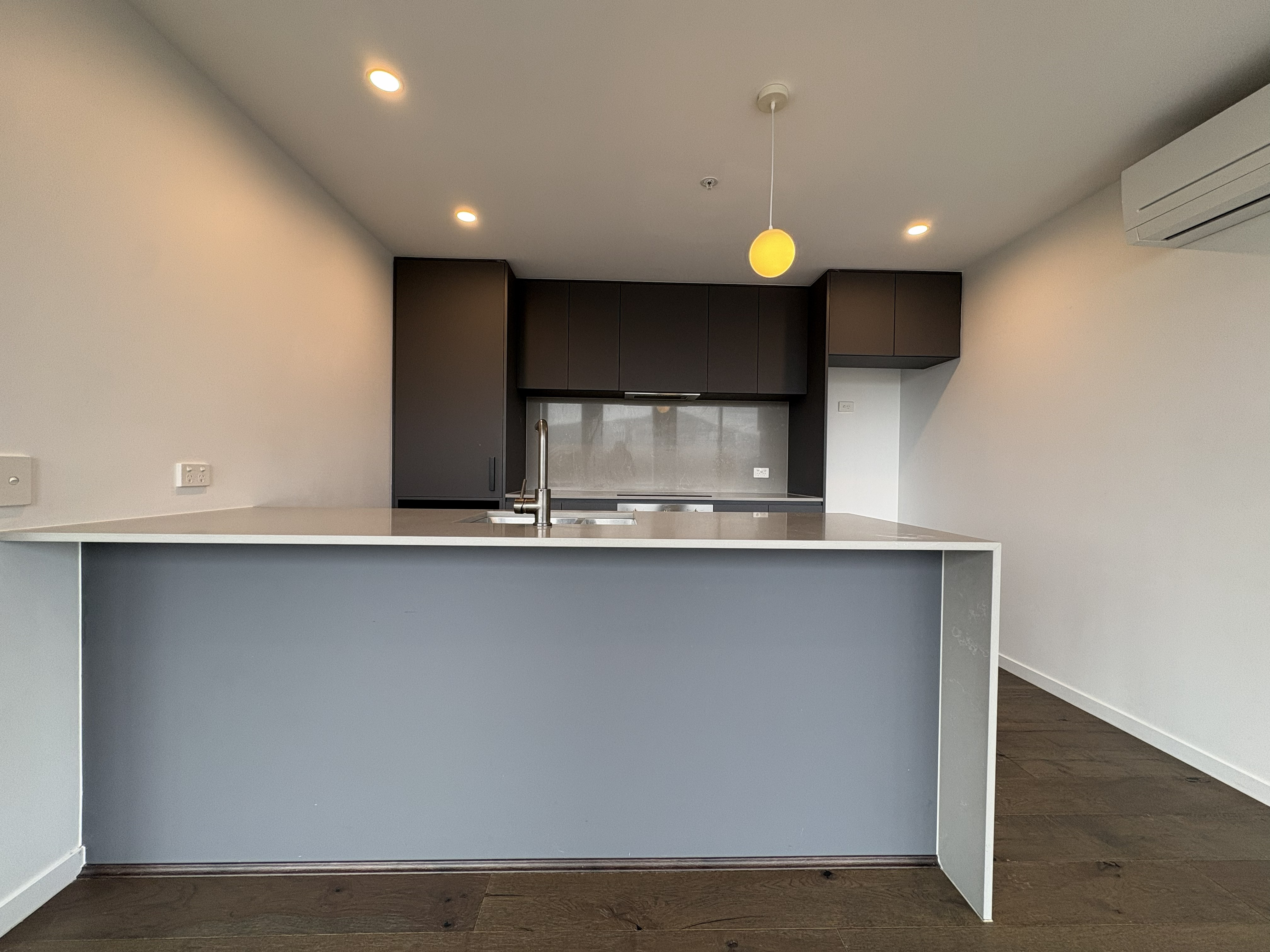 Modern 2 Bedroom Apartment in Metropol 3