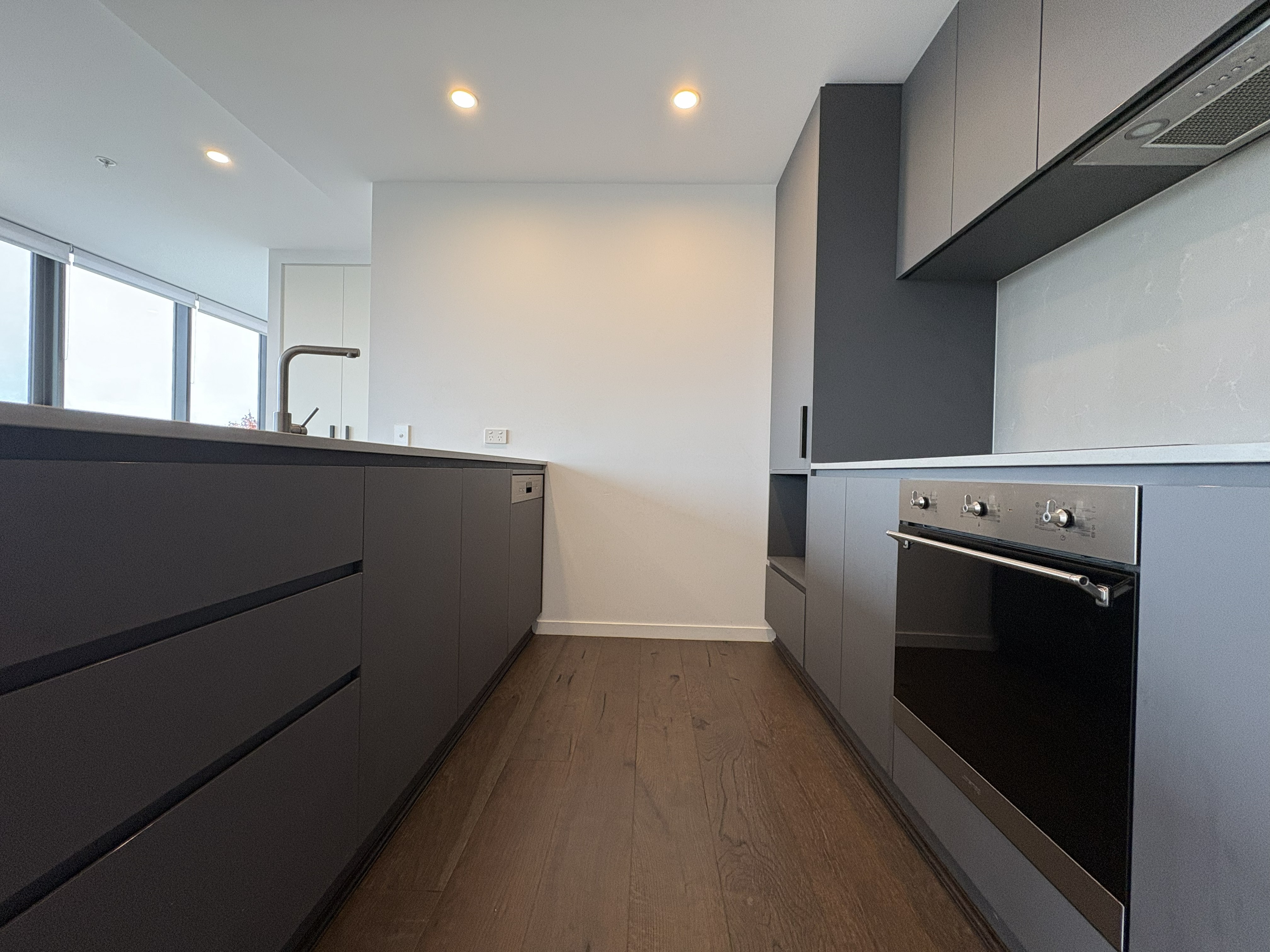 Modern 2 Bedroom Apartment in Metropol 3