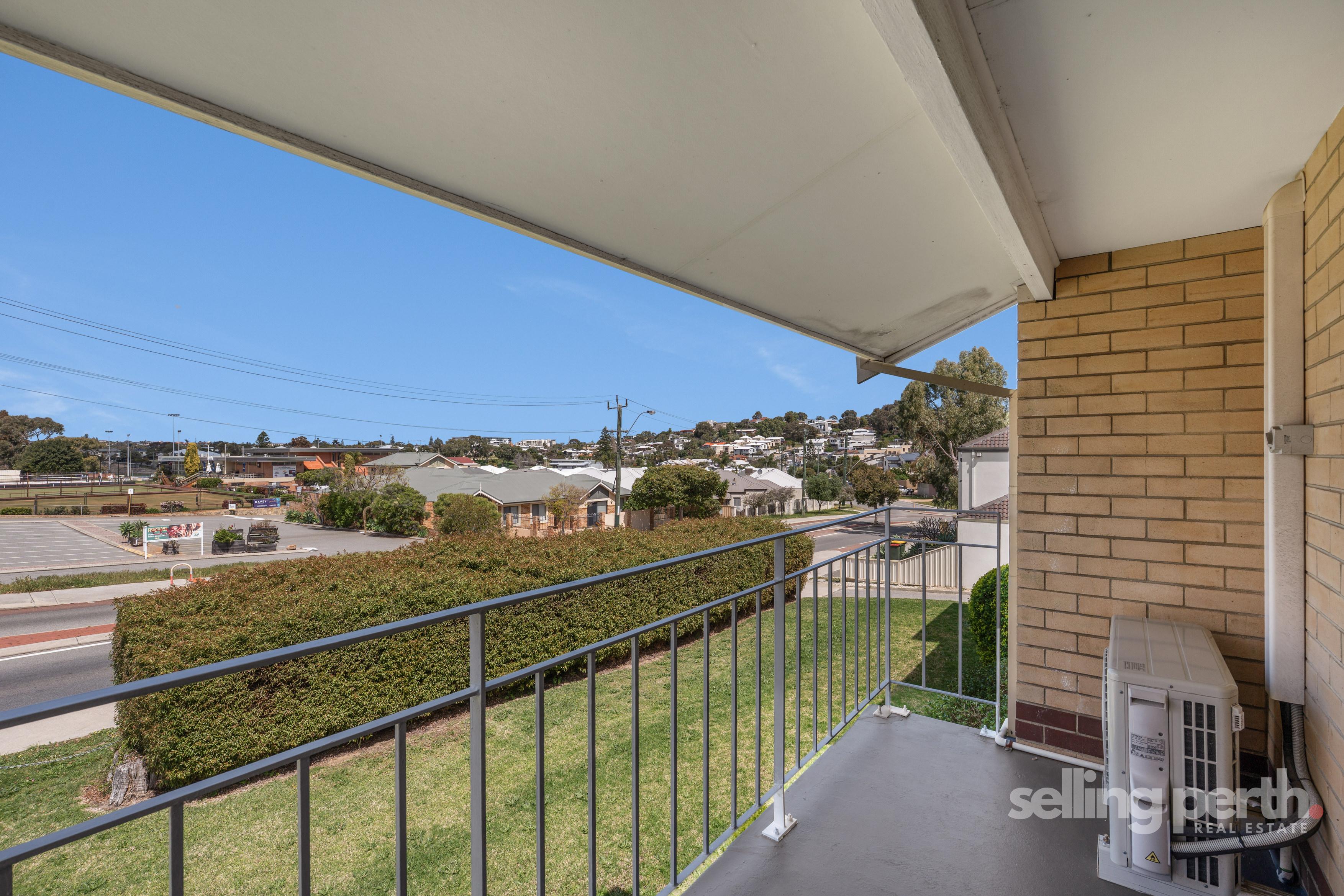 11 / 52 Sackville Terrace, Scarborough