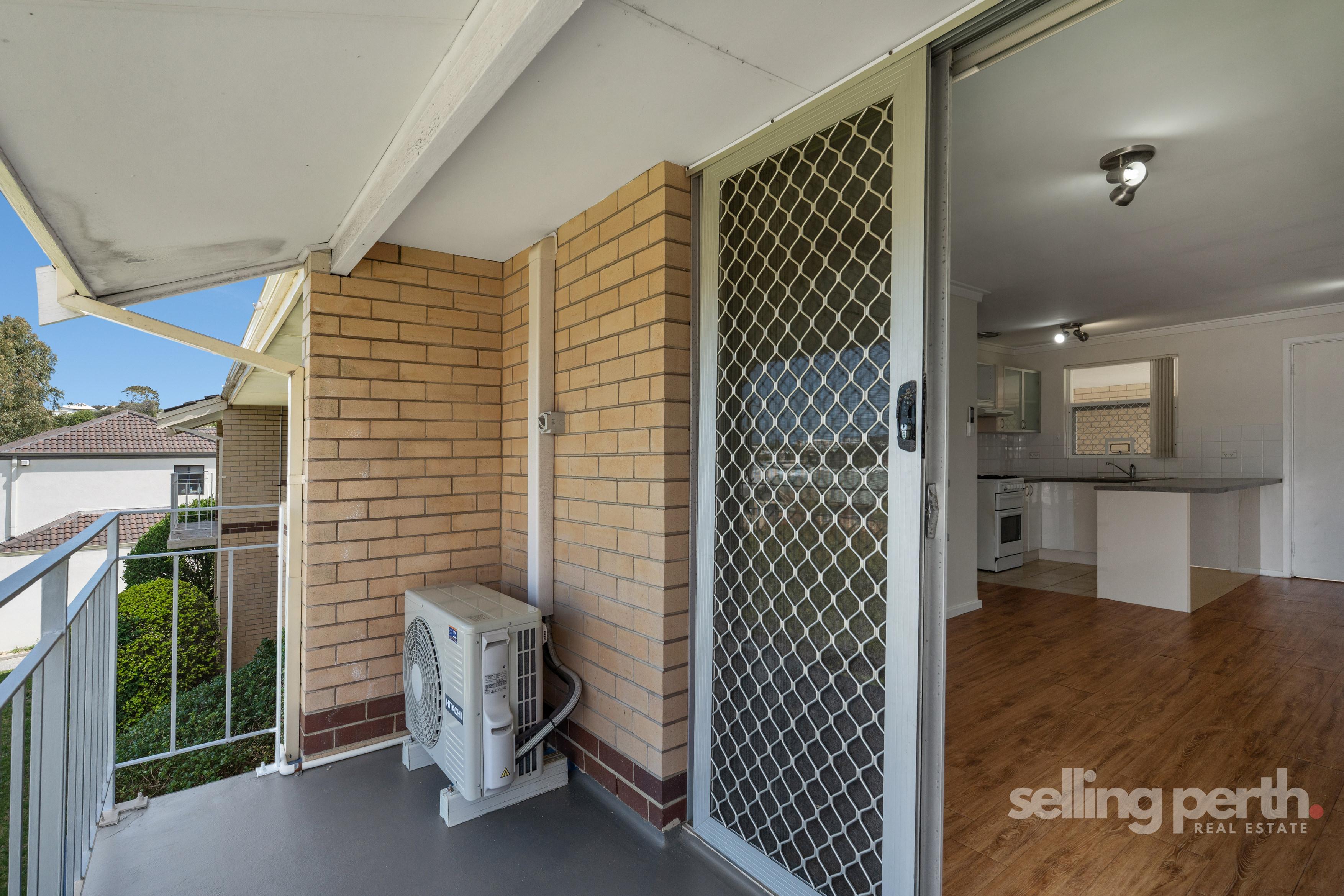 11 / 52 Sackville Terrace, Scarborough