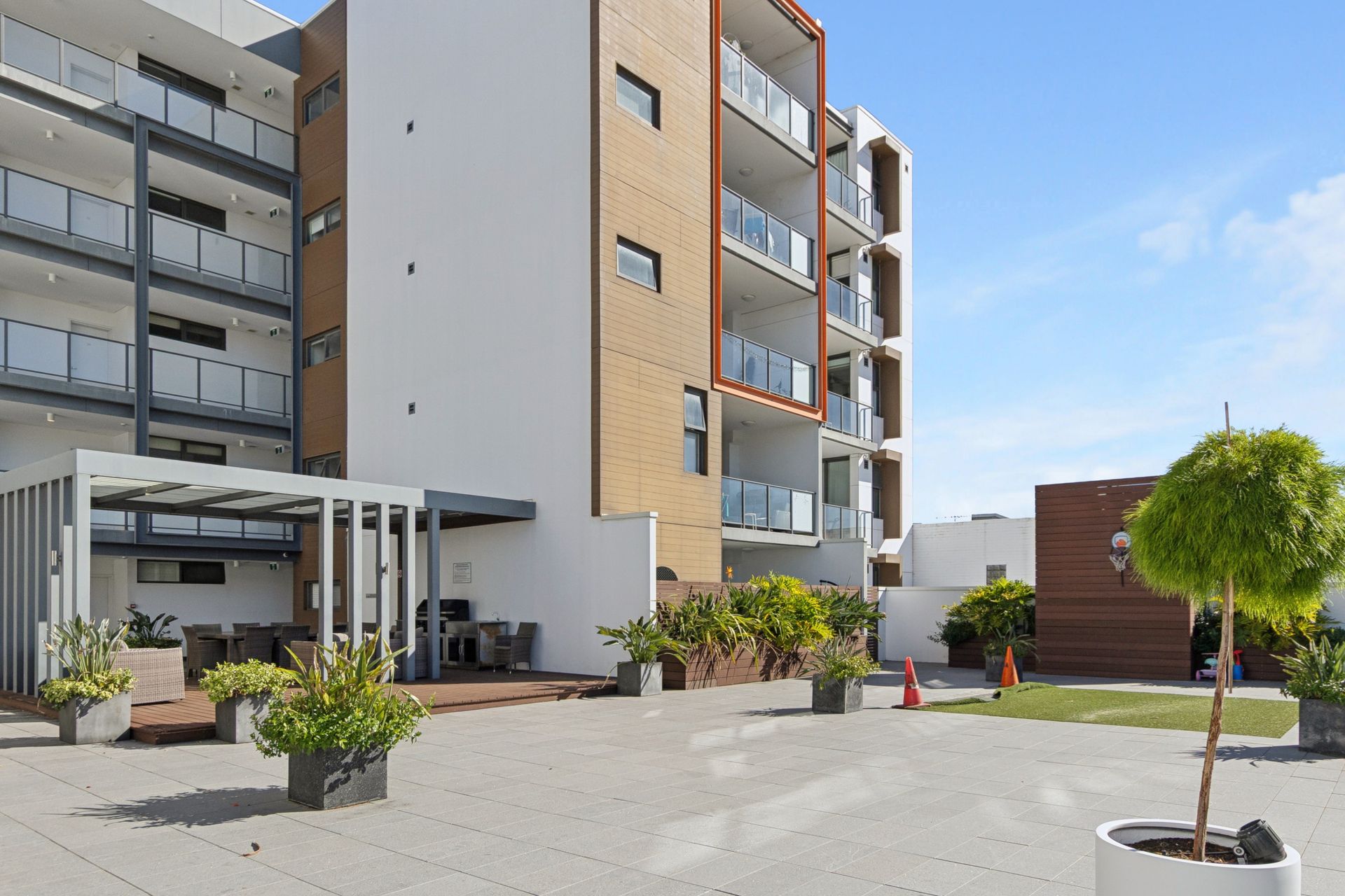 2 / 288 Lord Street, Highgate