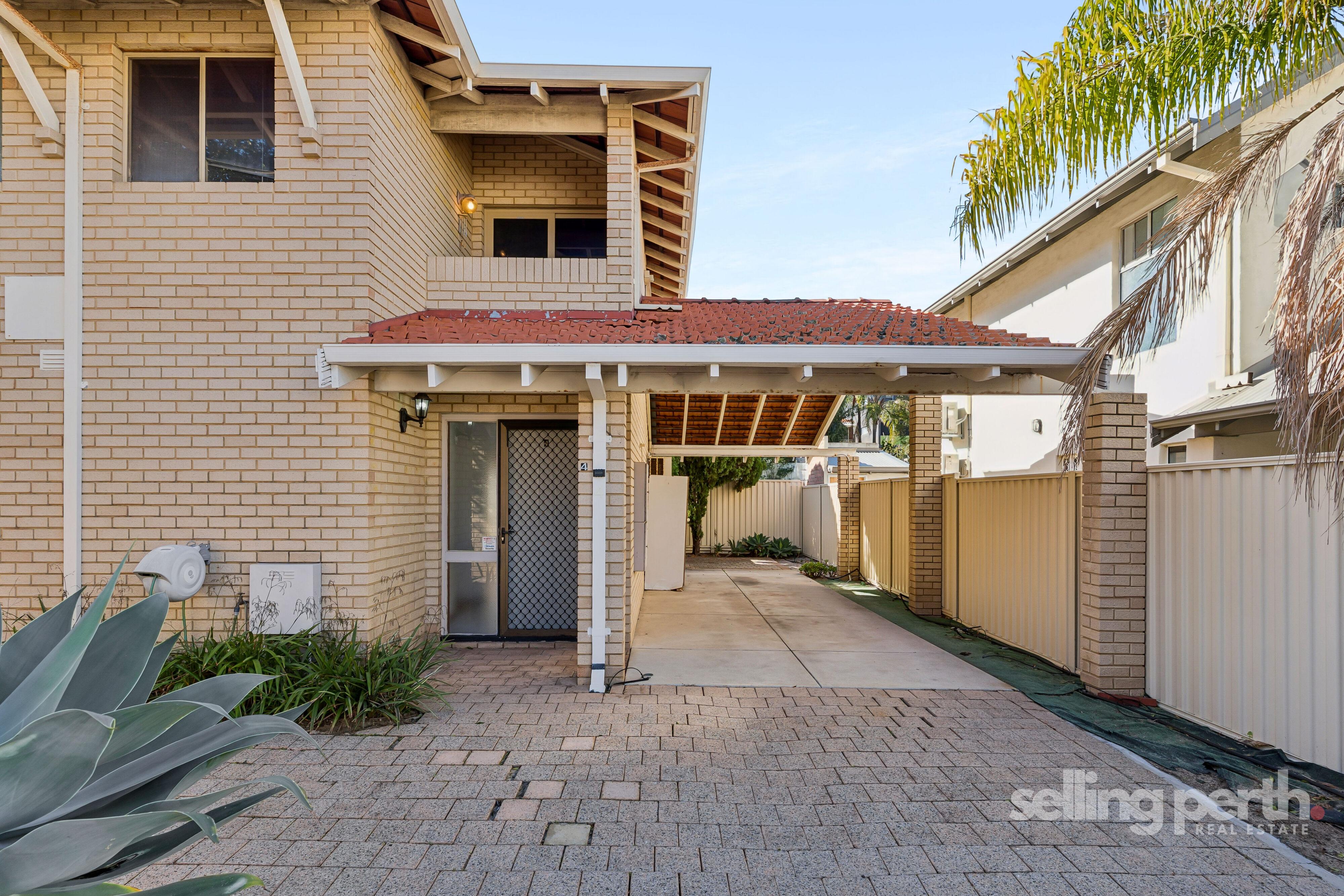 4 / 6 Mary Street, Como