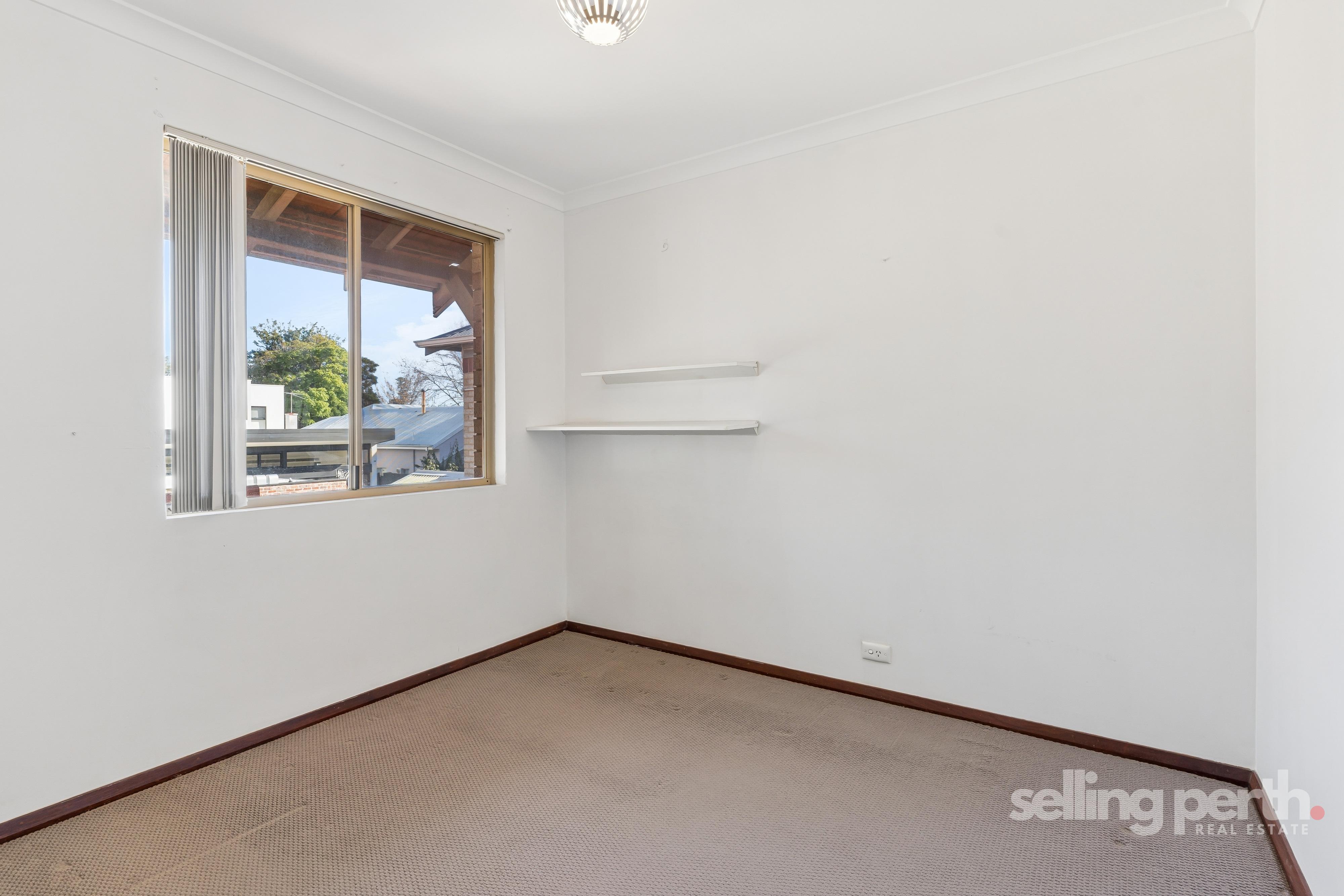 4 / 6 Mary Street, Como