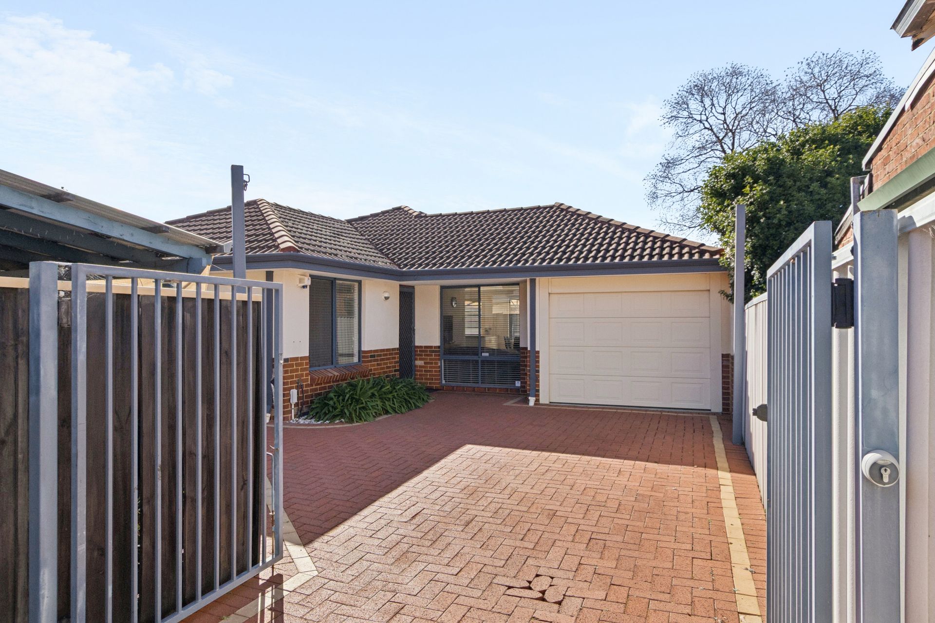 64A London Street, North Perth