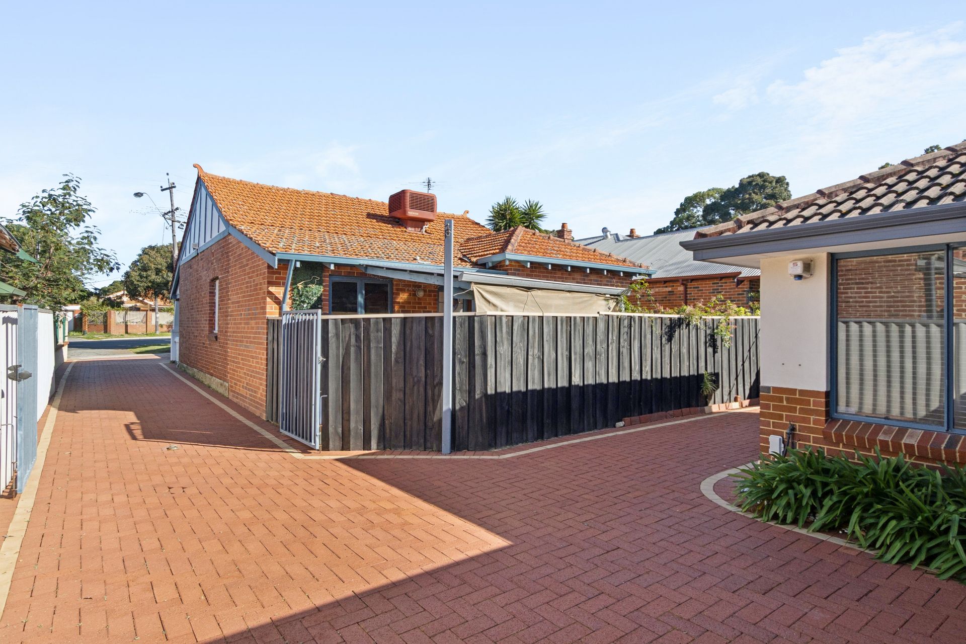 64A London Street, North Perth