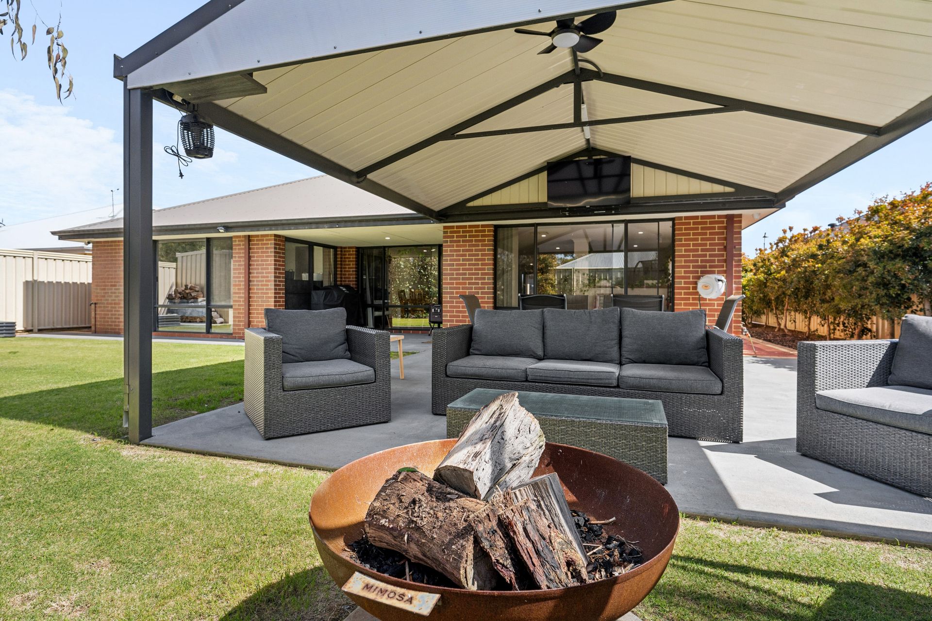 10 Teague Way, Lakelands