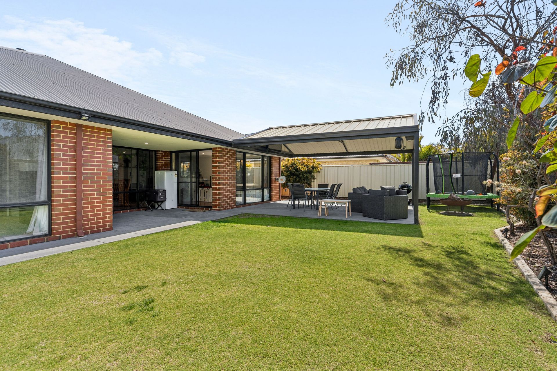 10 Teague Way, Lakelands